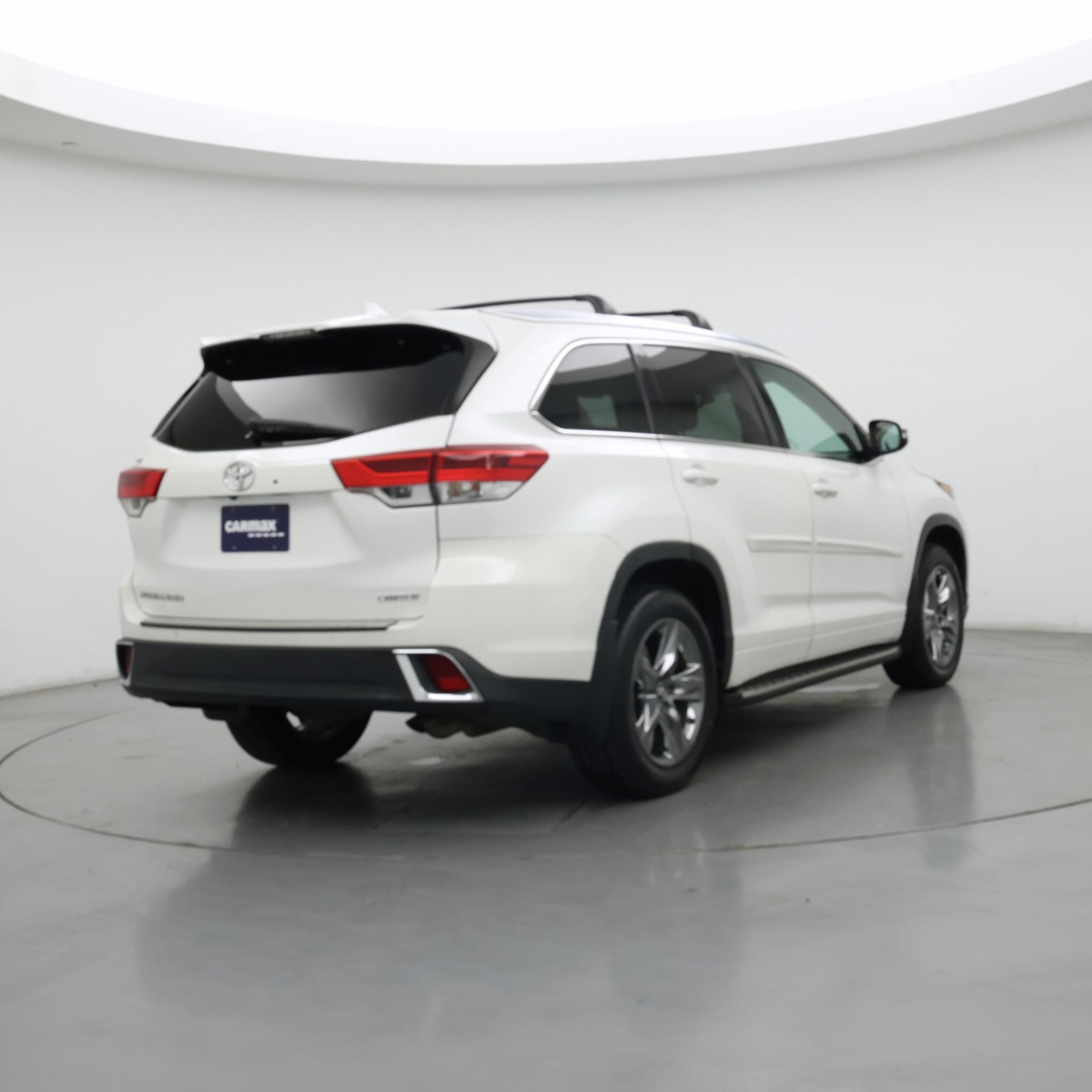 Thumbnail: 2017 Toyota Highlander - 8