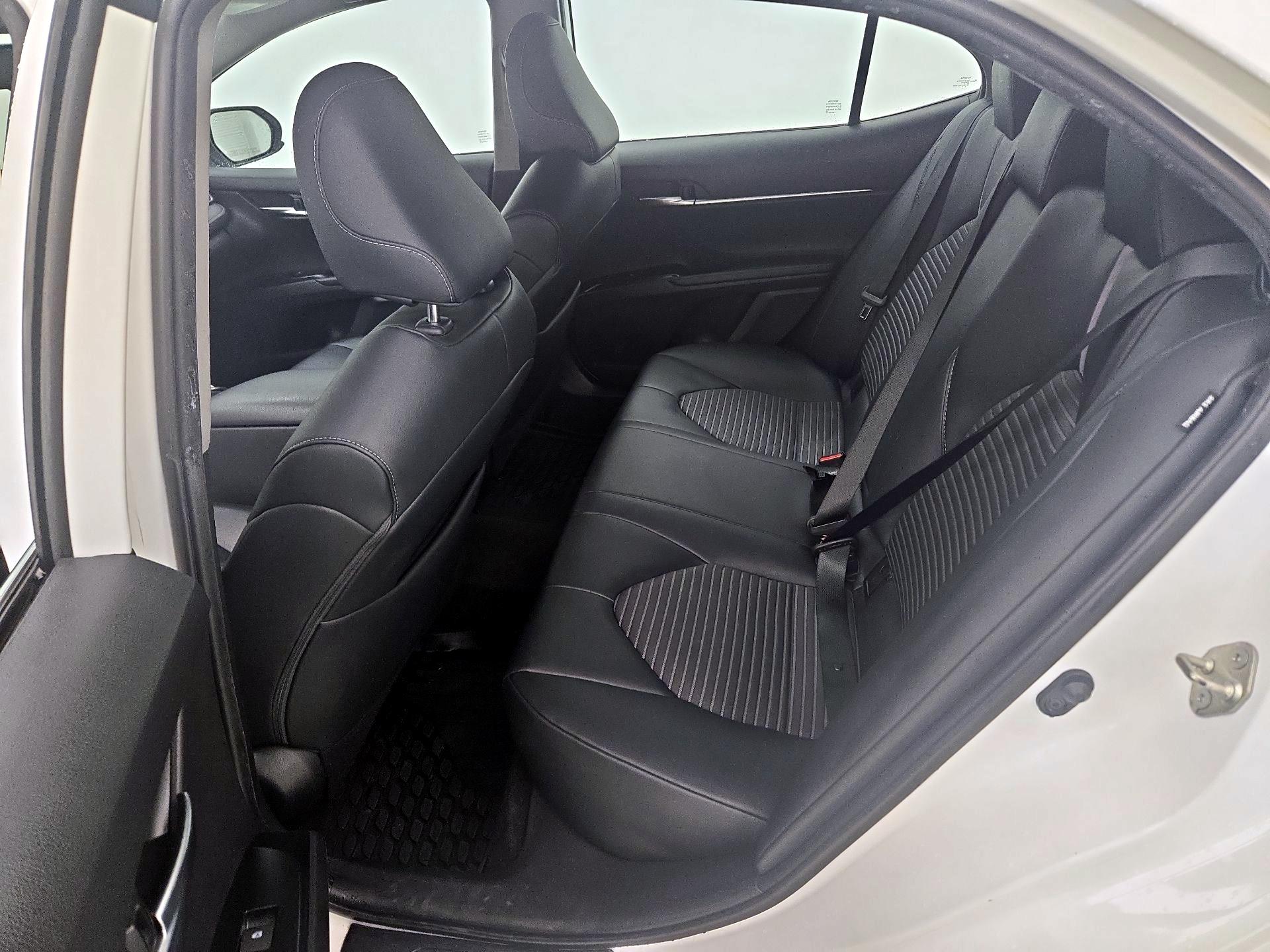 Thumbnail: 2019 Toyota Camry - 19