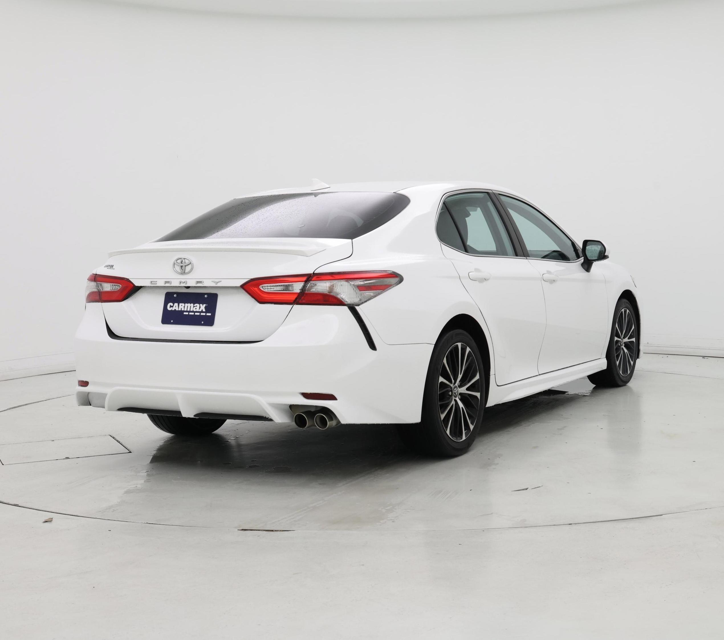 Thumbnail: 2019 Toyota Camry - 8