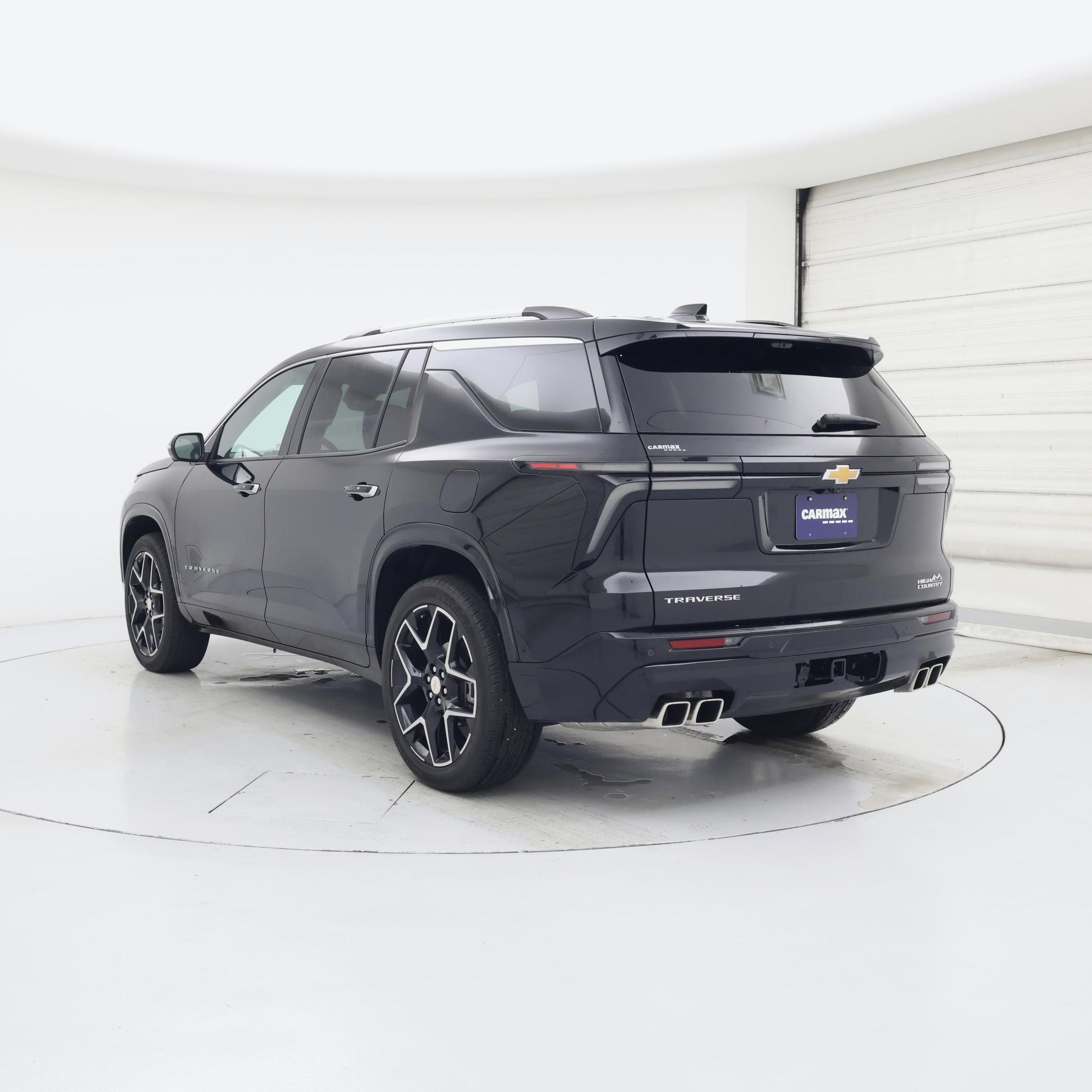 Thumbnail: 2025 Chevrolet Traverse - 2