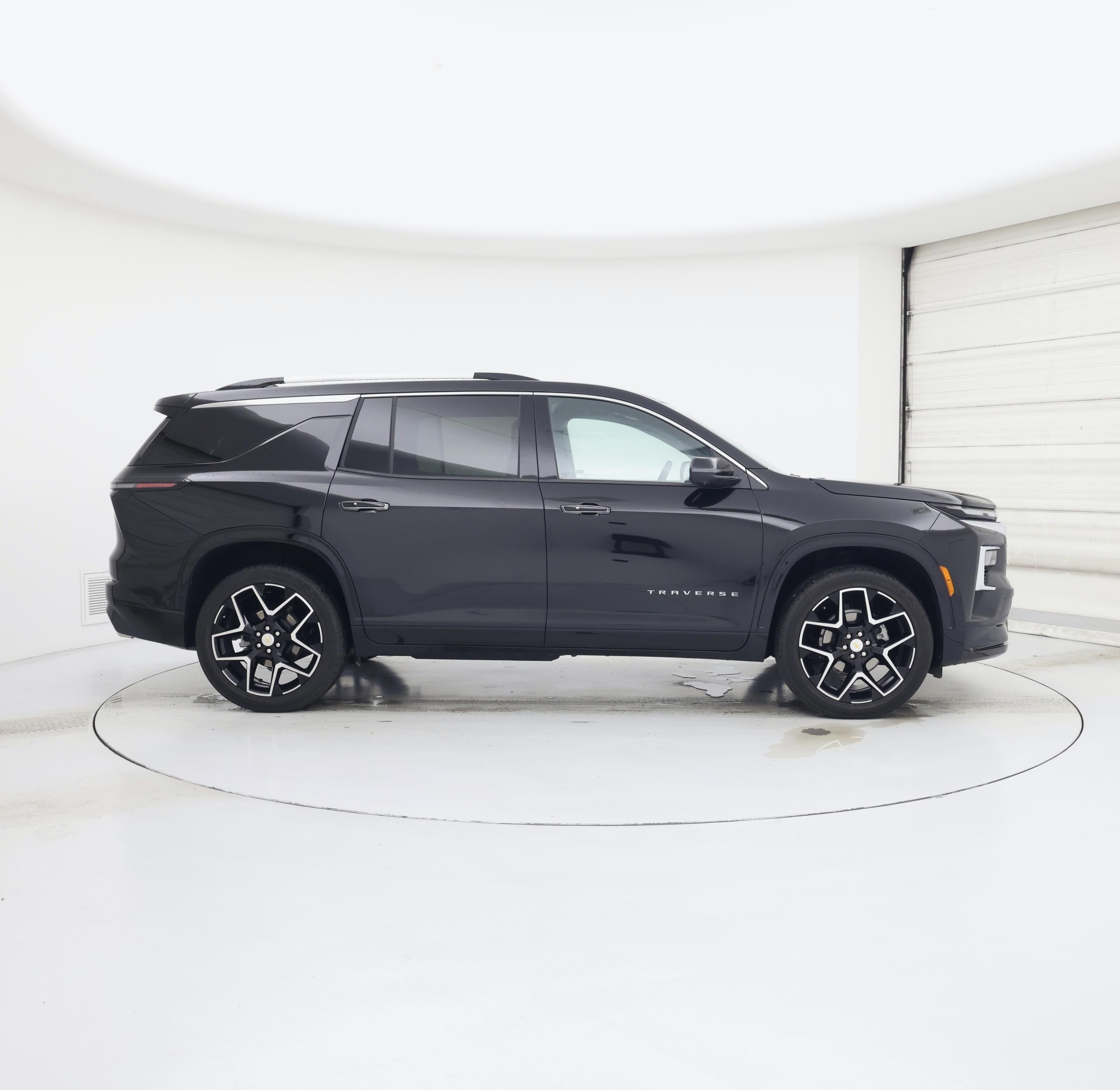 Thumbnail: 2025 Chevrolet Traverse - 7