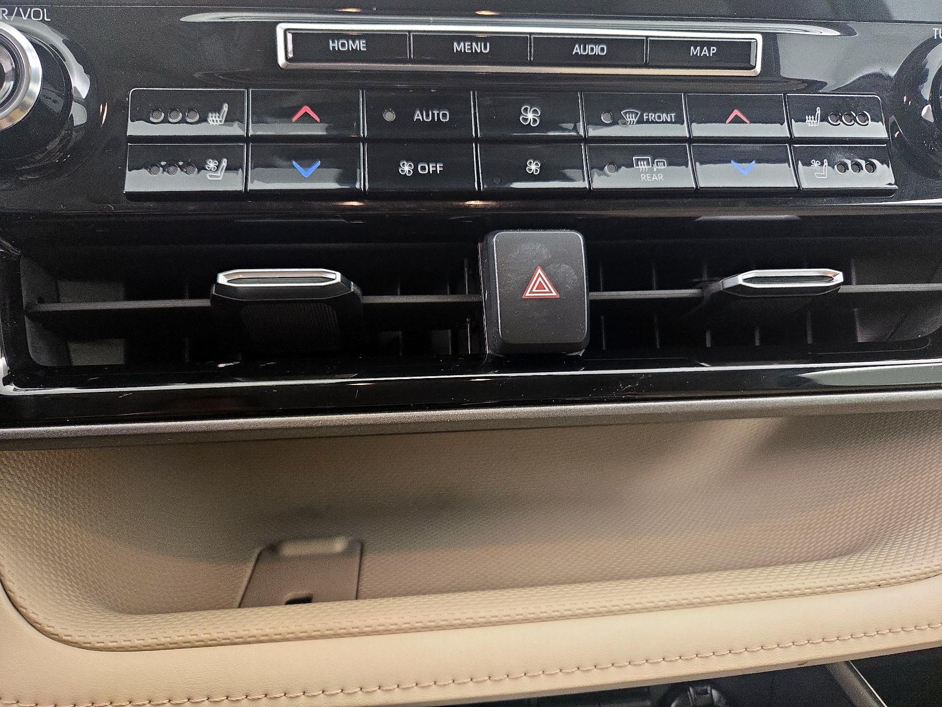 Thumbnail: 2021 Toyota Highlander - 17
