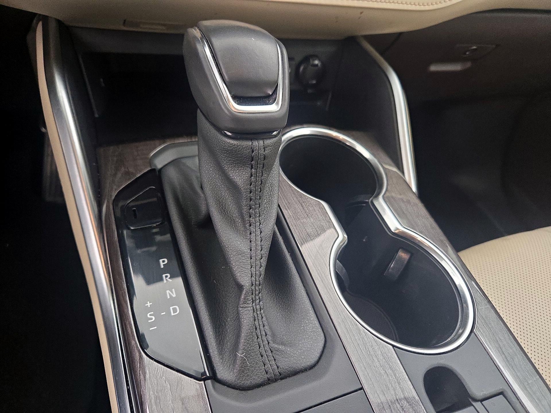 Thumbnail: 2021 Toyota Highlander - 18