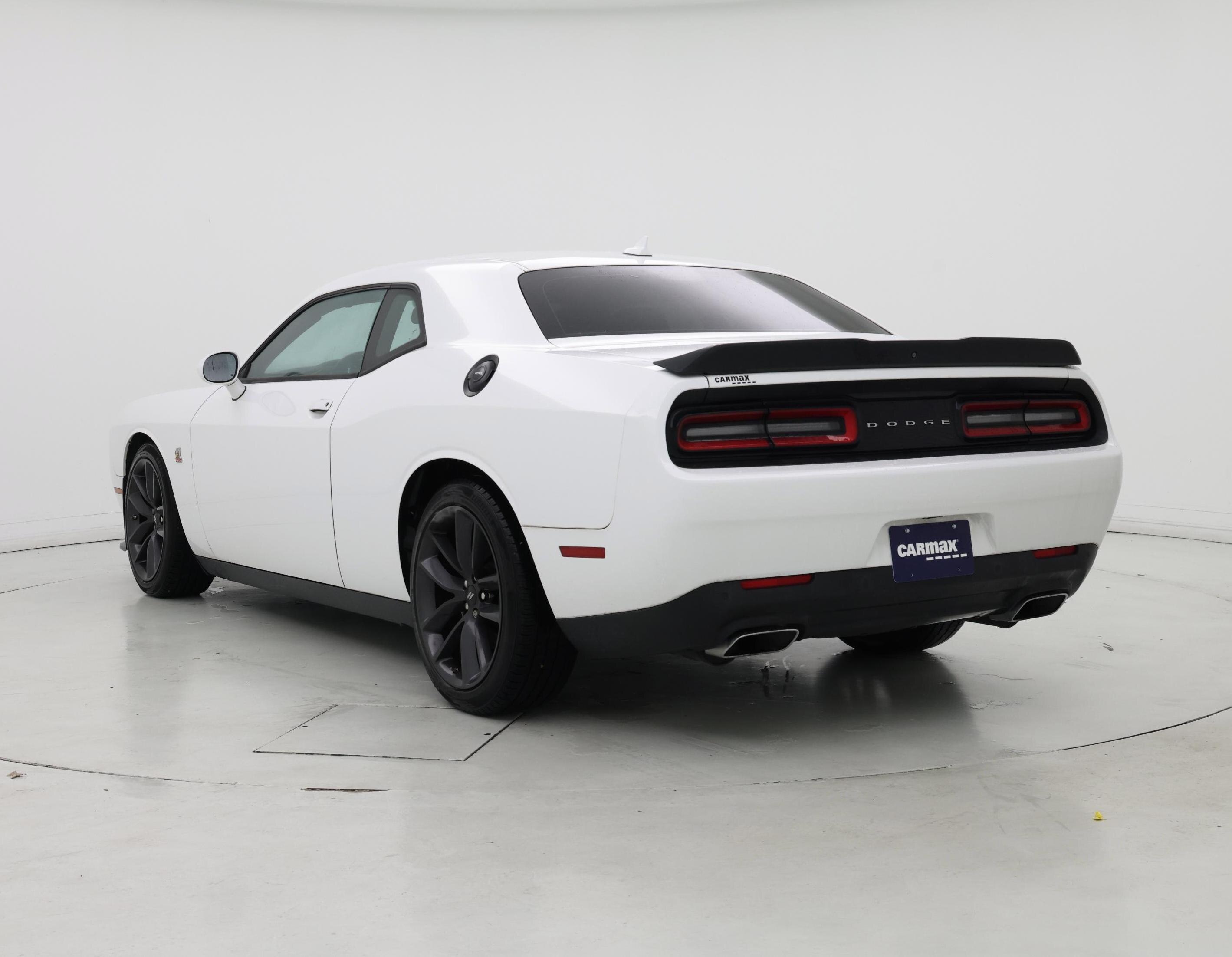 Thumbnail: 2019 Dodge Challenger - 2