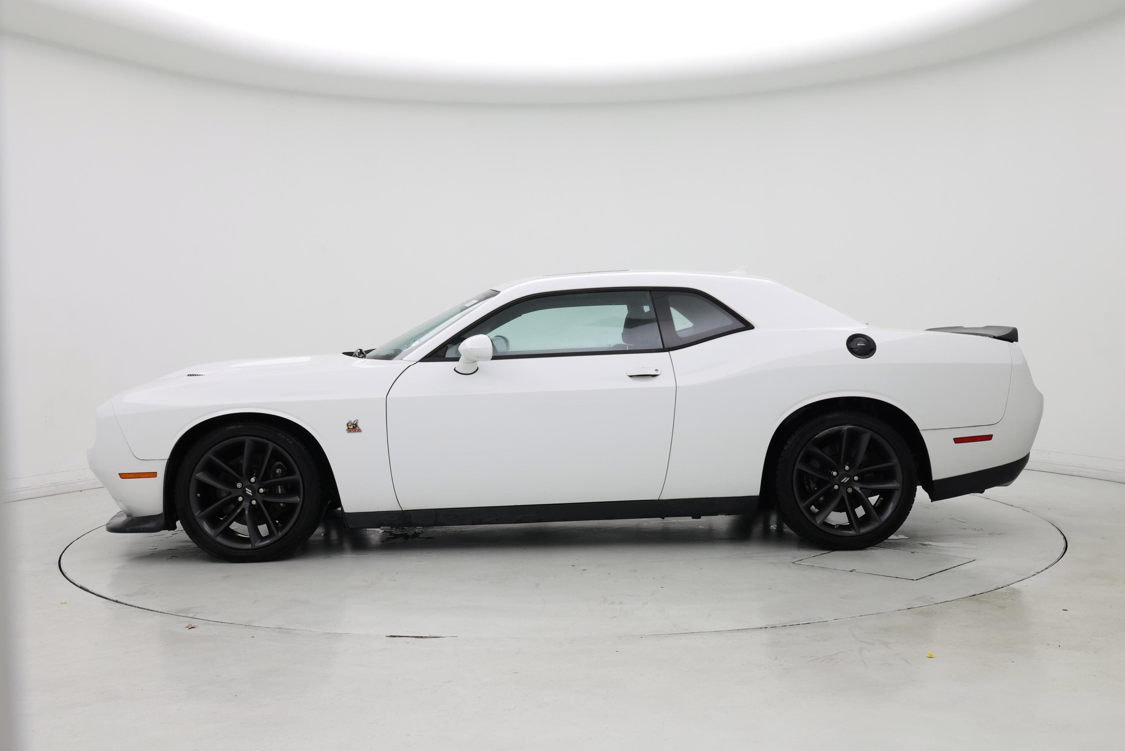 Thumbnail: 2019 Dodge Challenger - 3