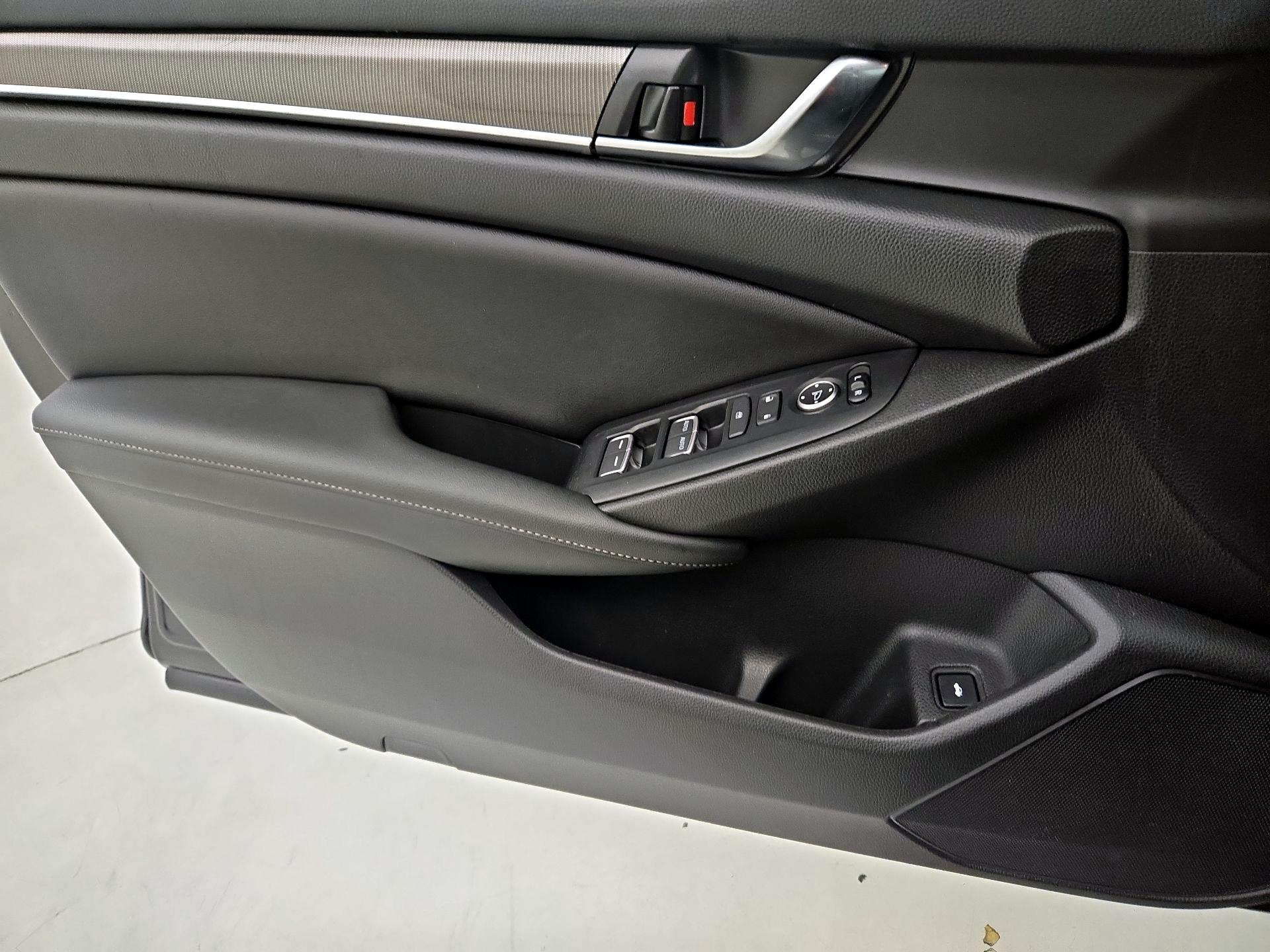 Thumbnail: 2021 Honda Accord - 12