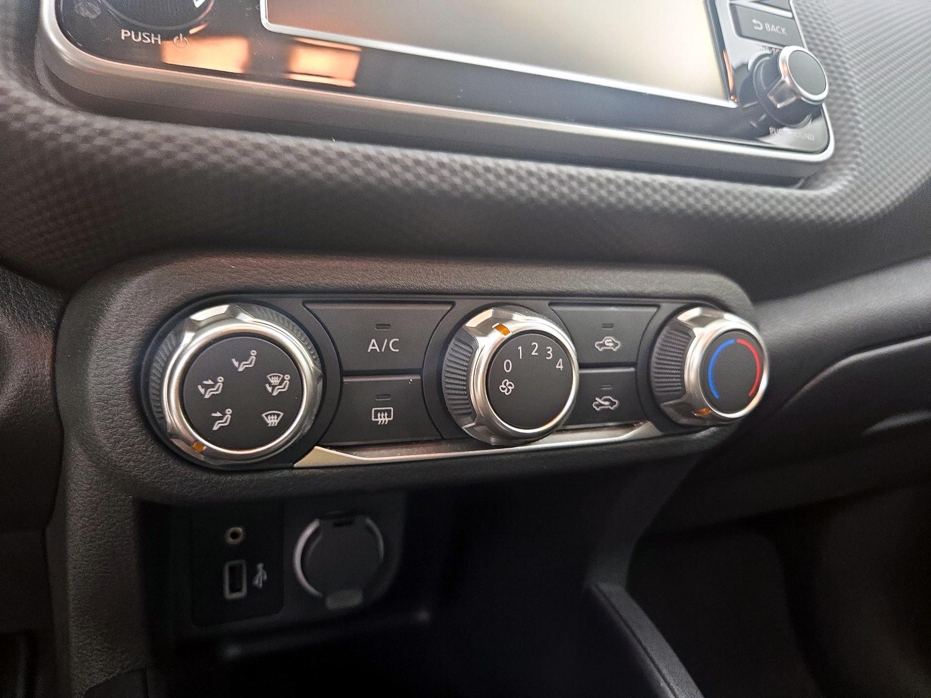 Thumbnail: 2025 Nissan Kicks - 16
