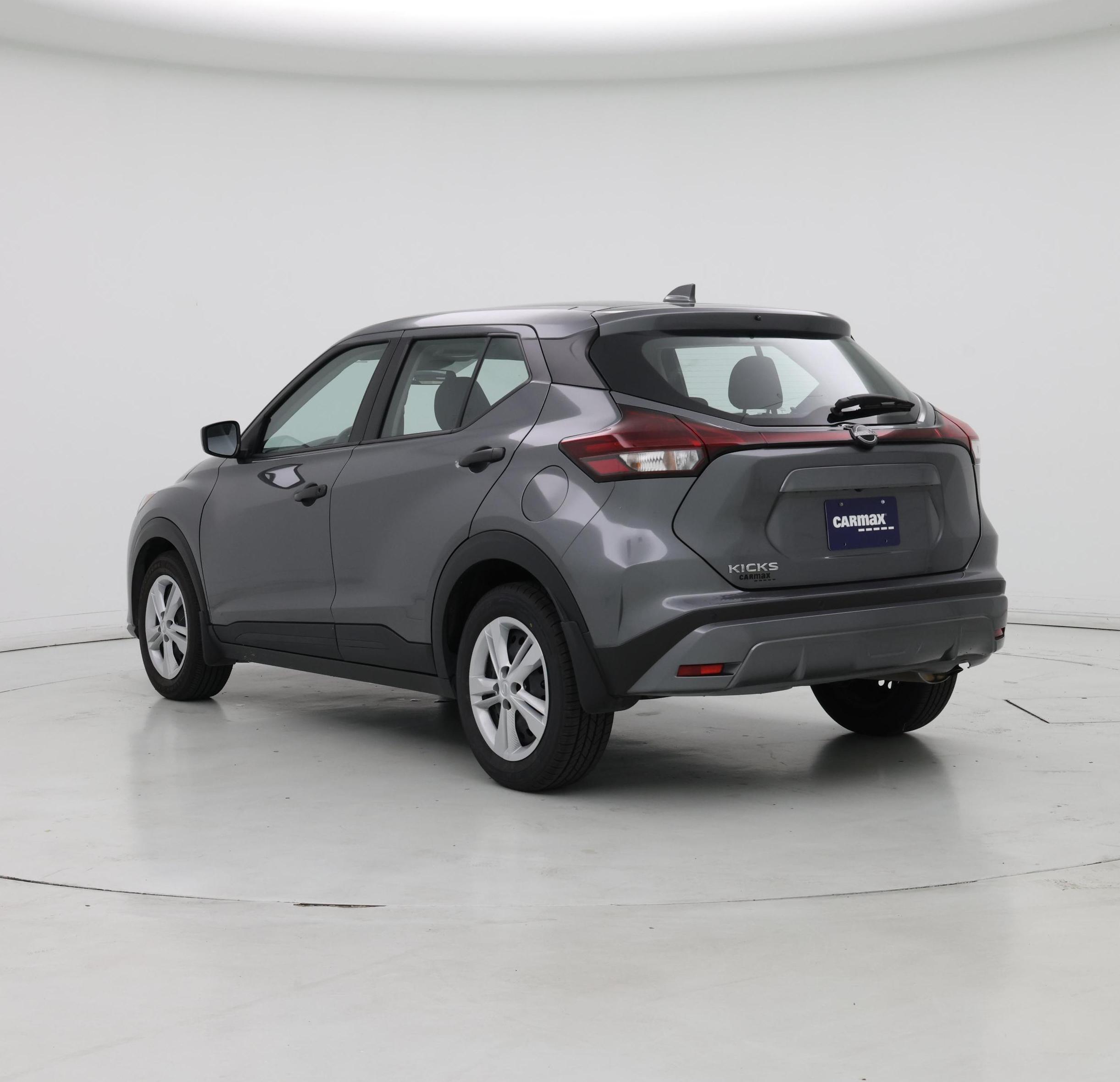Thumbnail: 2025 Nissan Kicks - 2