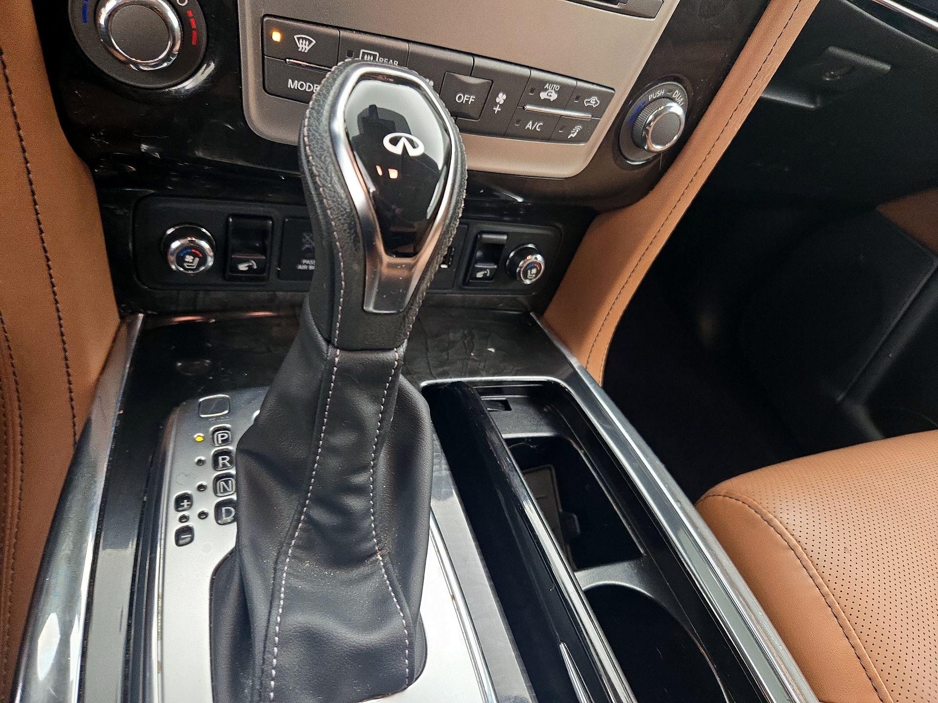 Thumbnail: 2018 INFINITI QX80 - 18