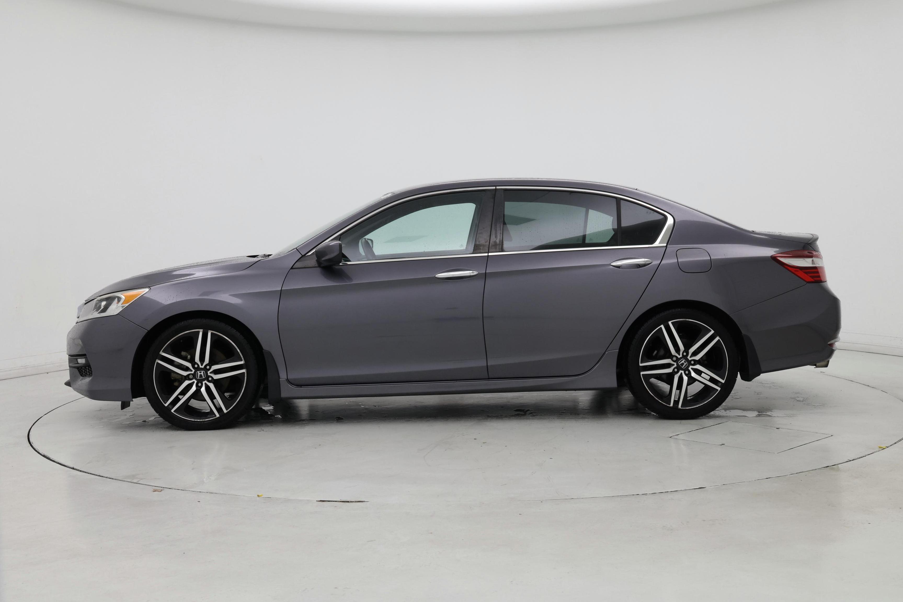 Thumbnail: 2017 Honda Accord - 3