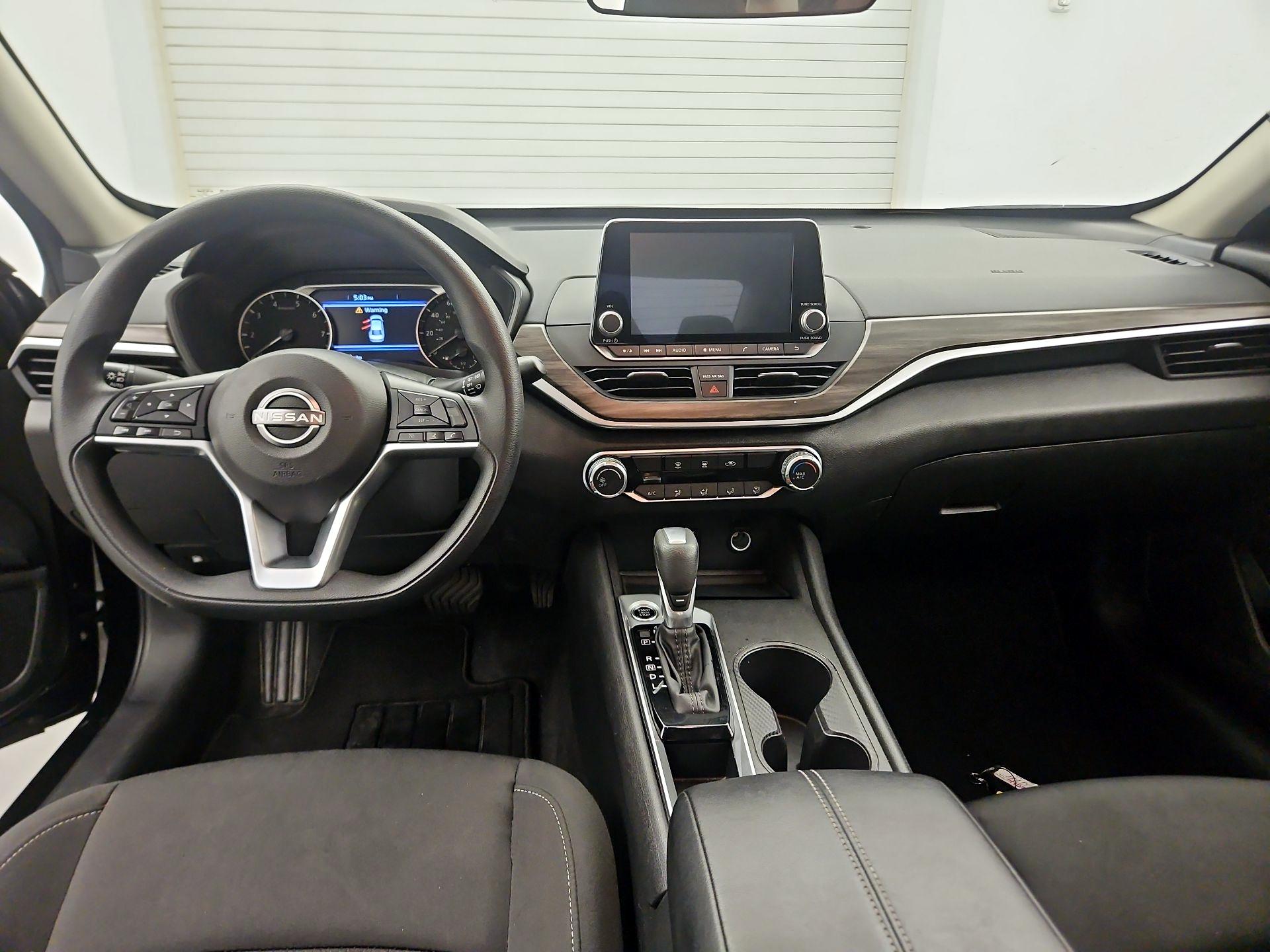 Thumbnail: 2025 Nissan Altima - 9