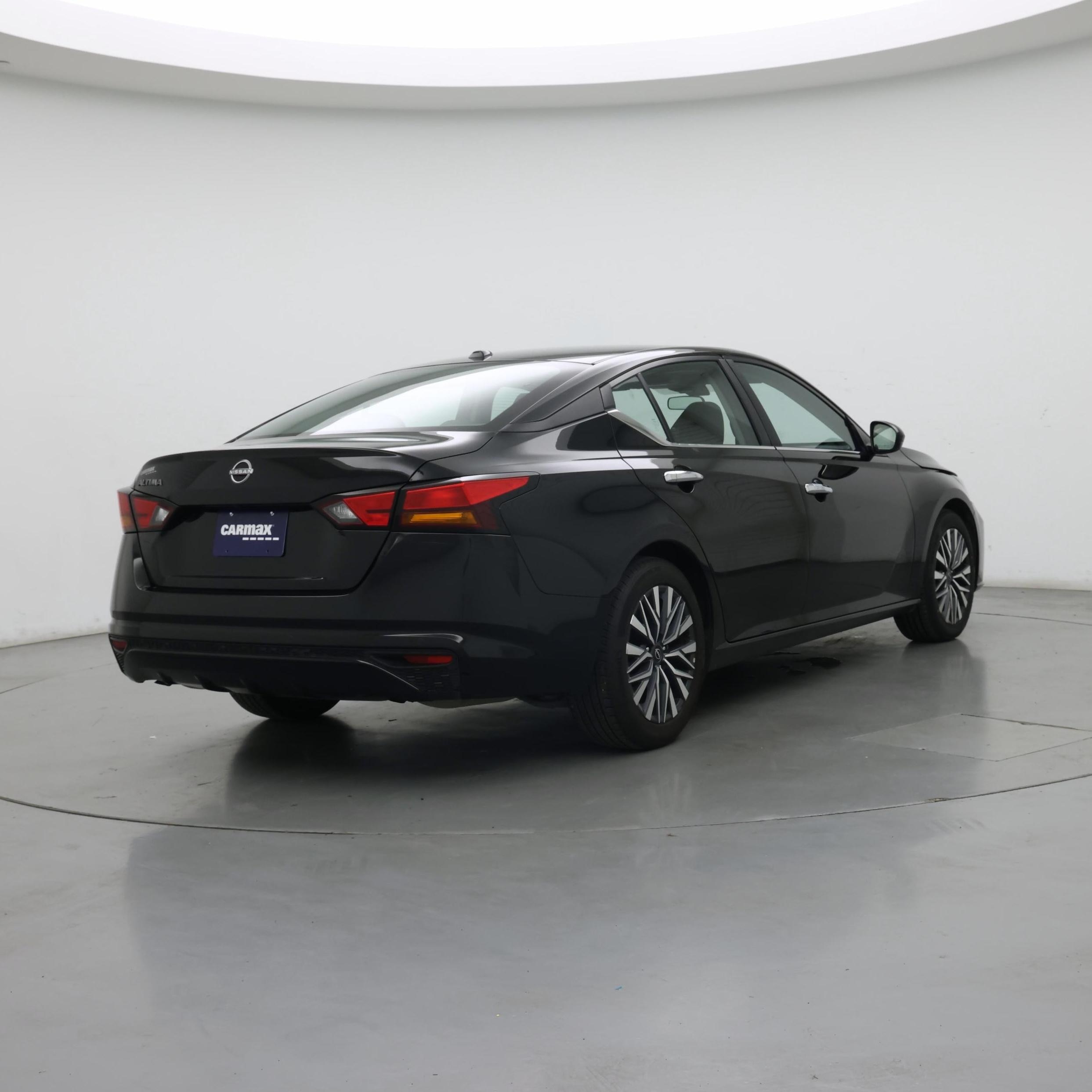 Thumbnail: 2025 Nissan Altima - 8