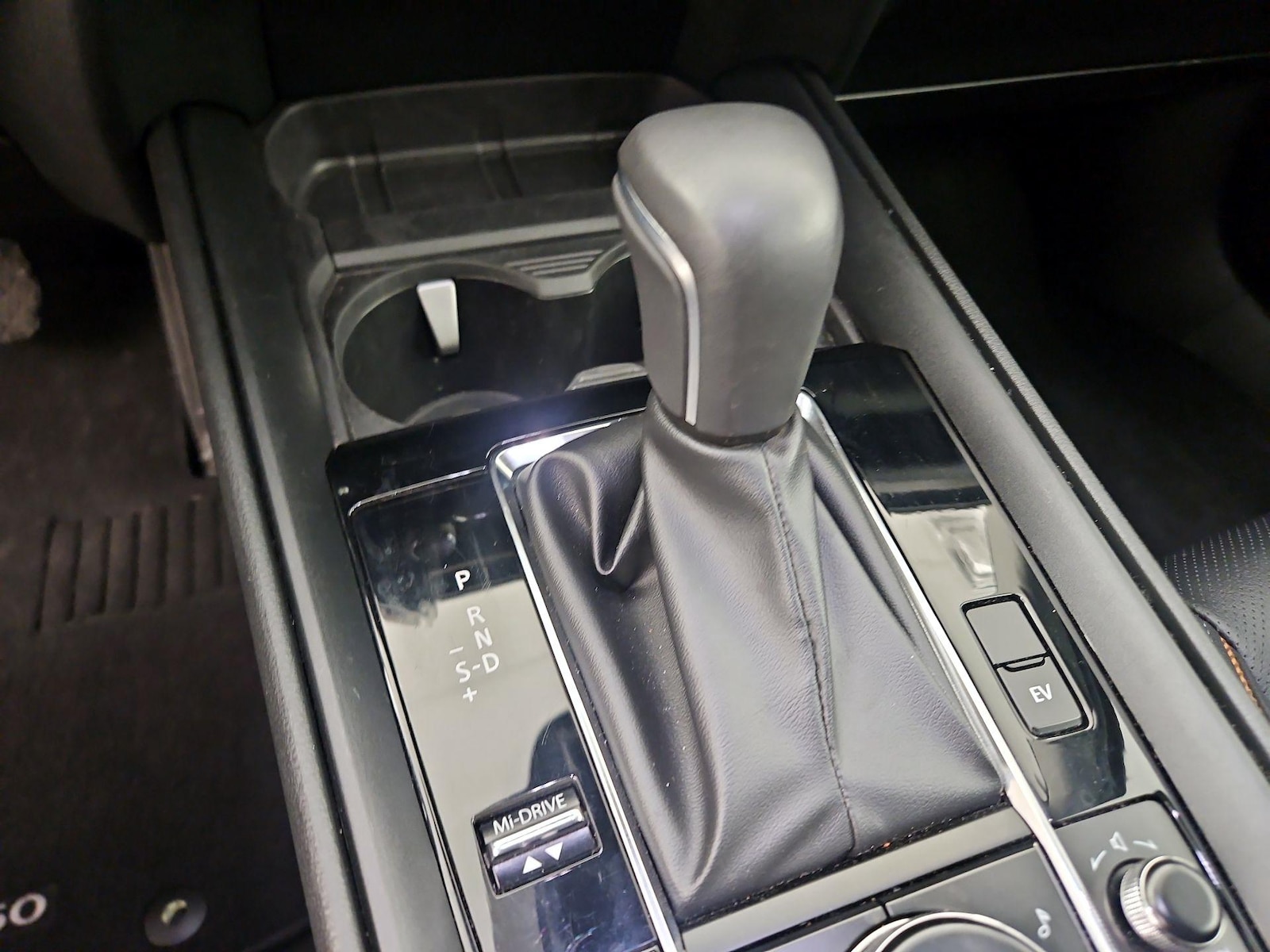 2025 Mazda CX-50 Premium Plus - Photo 18