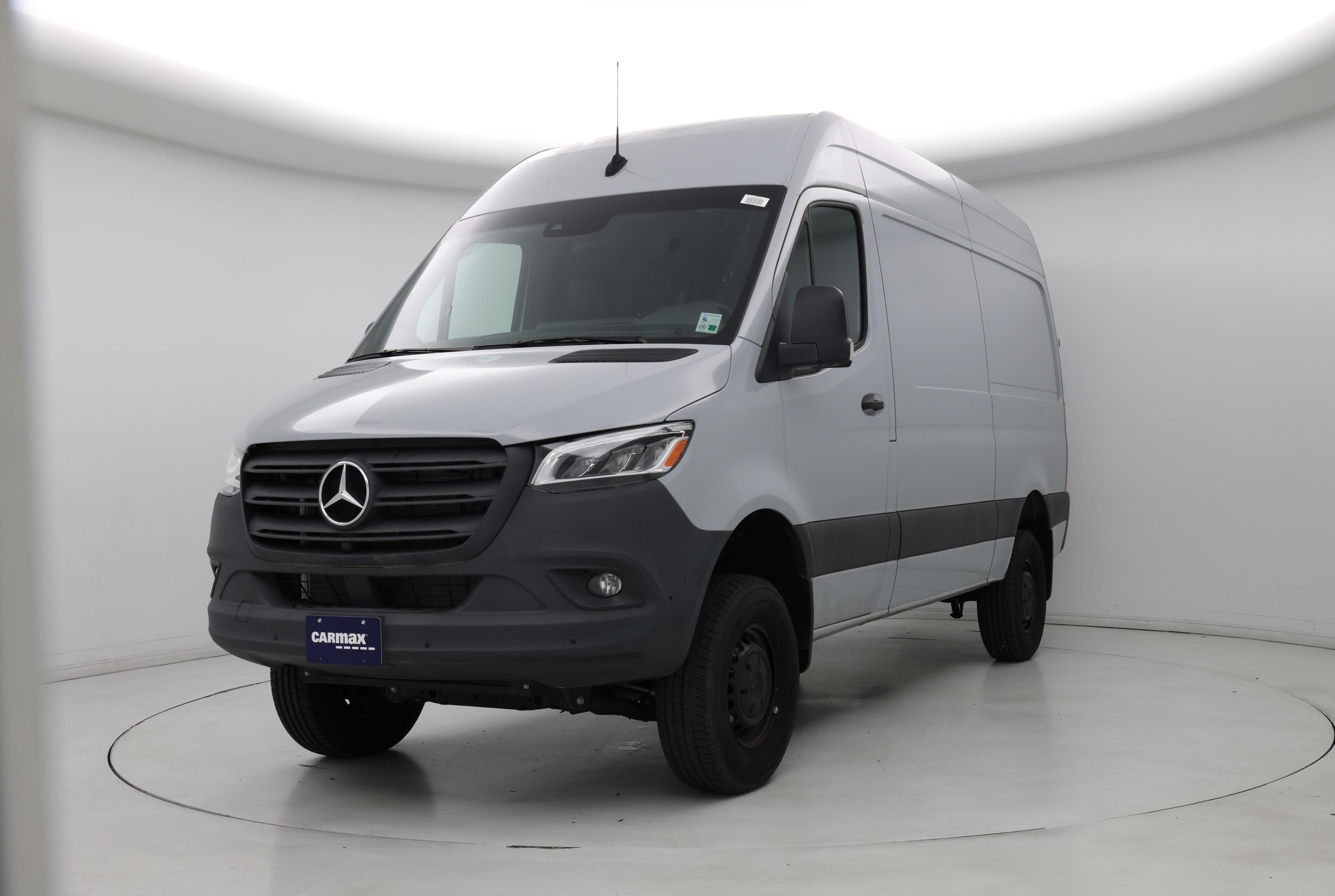 Thumbnail: 2024 Mercedes-Benz Sprinter - 4