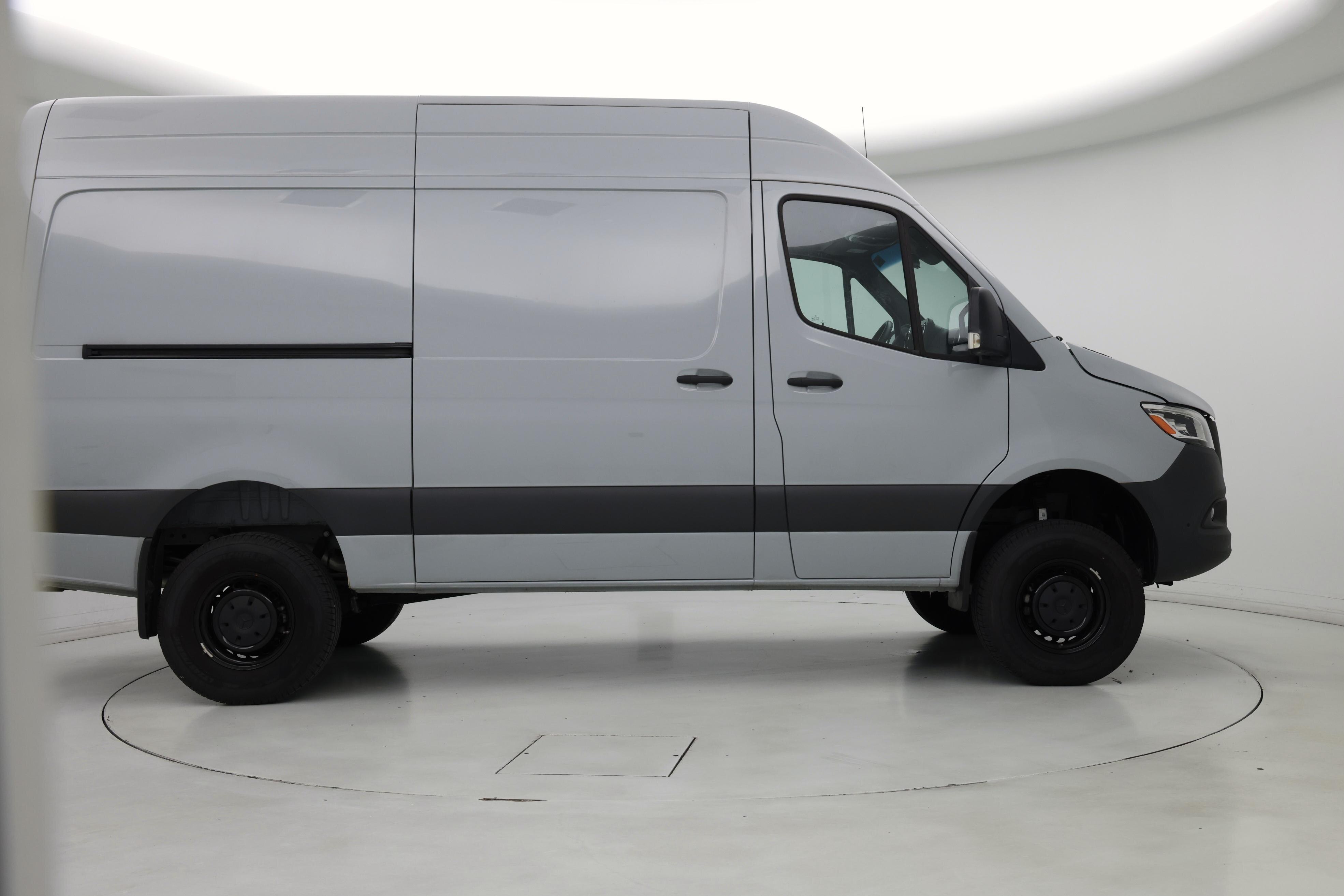 Thumbnail: 2024 Mercedes-Benz Sprinter - 7