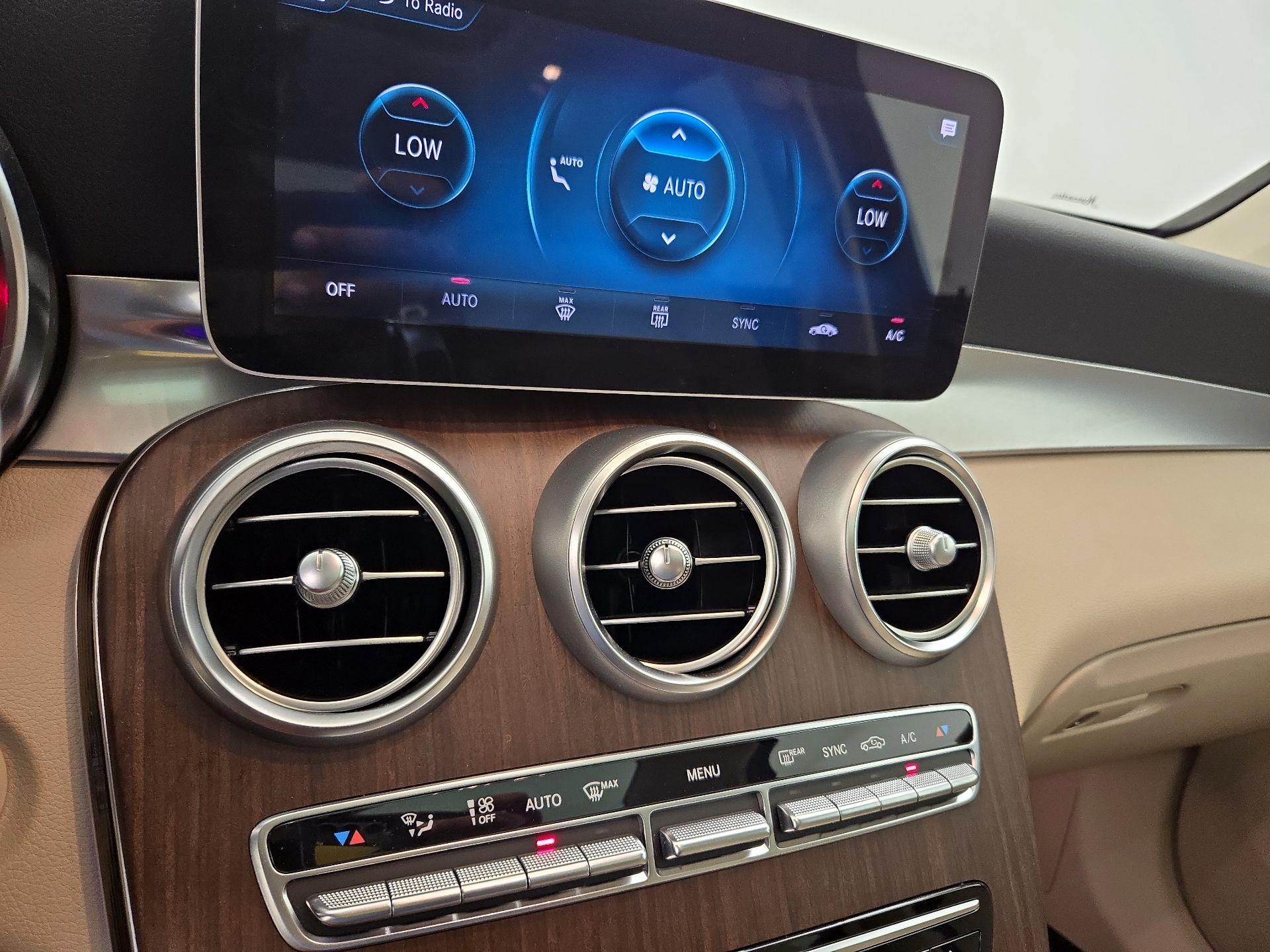 Thumbnail: 2020 Mercedes-Benz GLC - 16