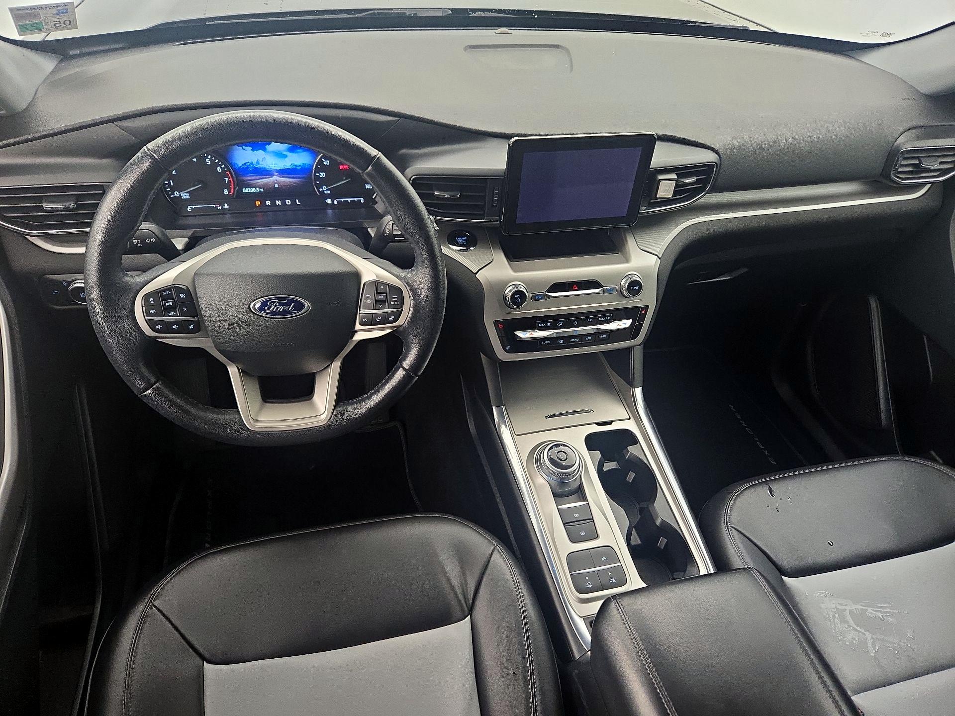 Thumbnail: 2022 Ford Explorer - 9