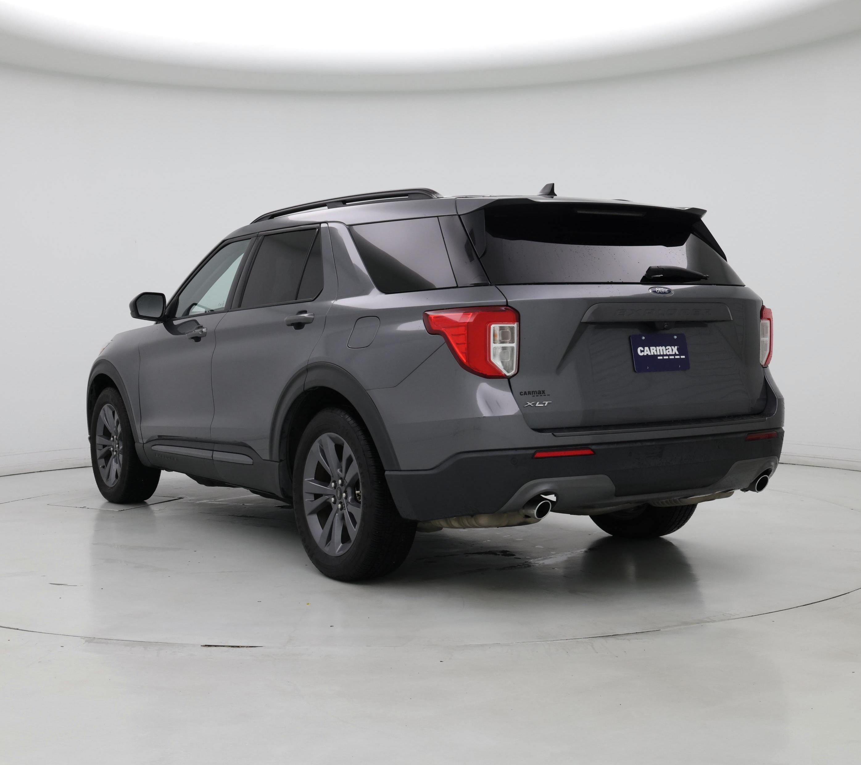 Thumbnail: 2022 Ford Explorer - 2