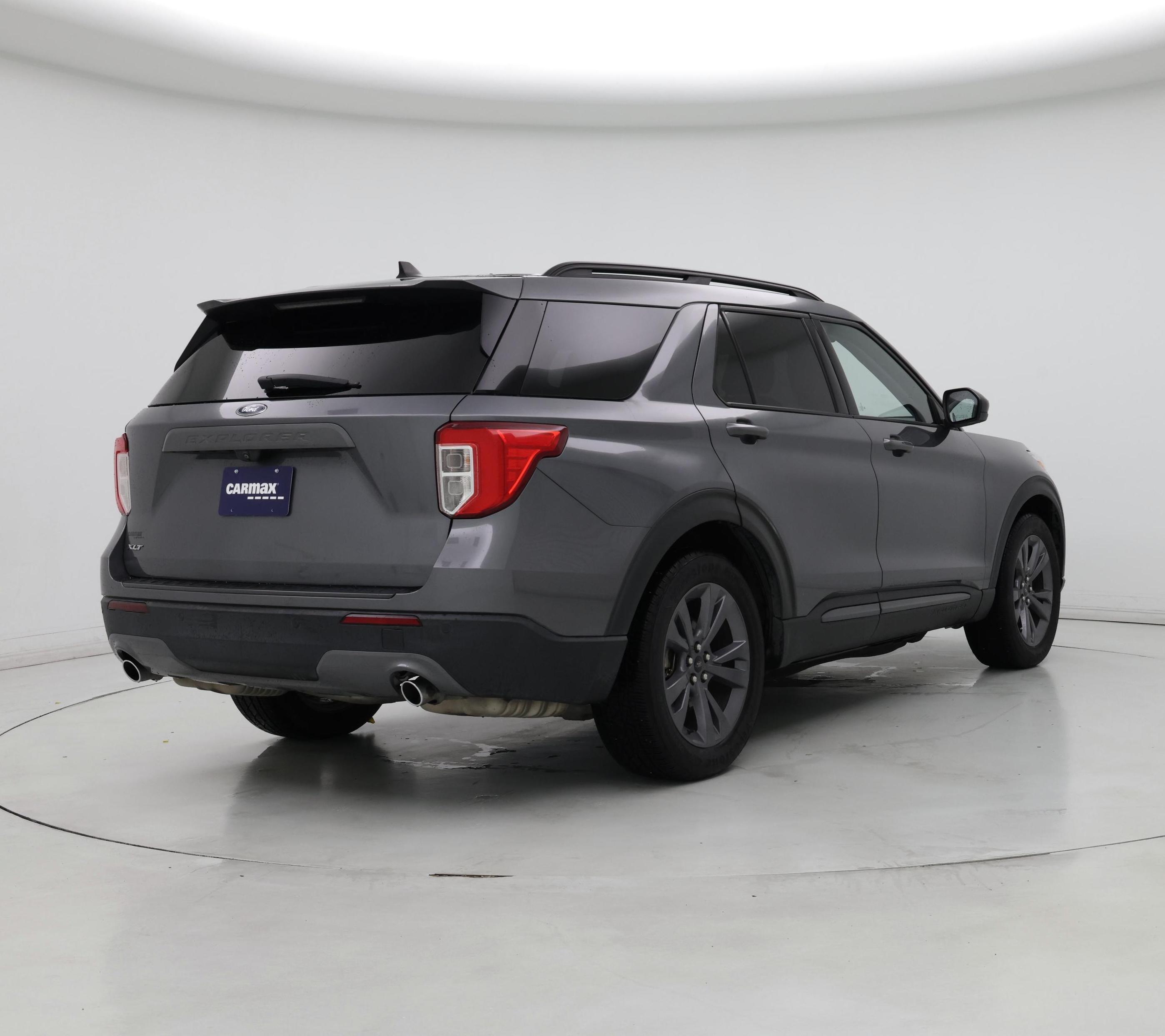Thumbnail: 2022 Ford Explorer - 8