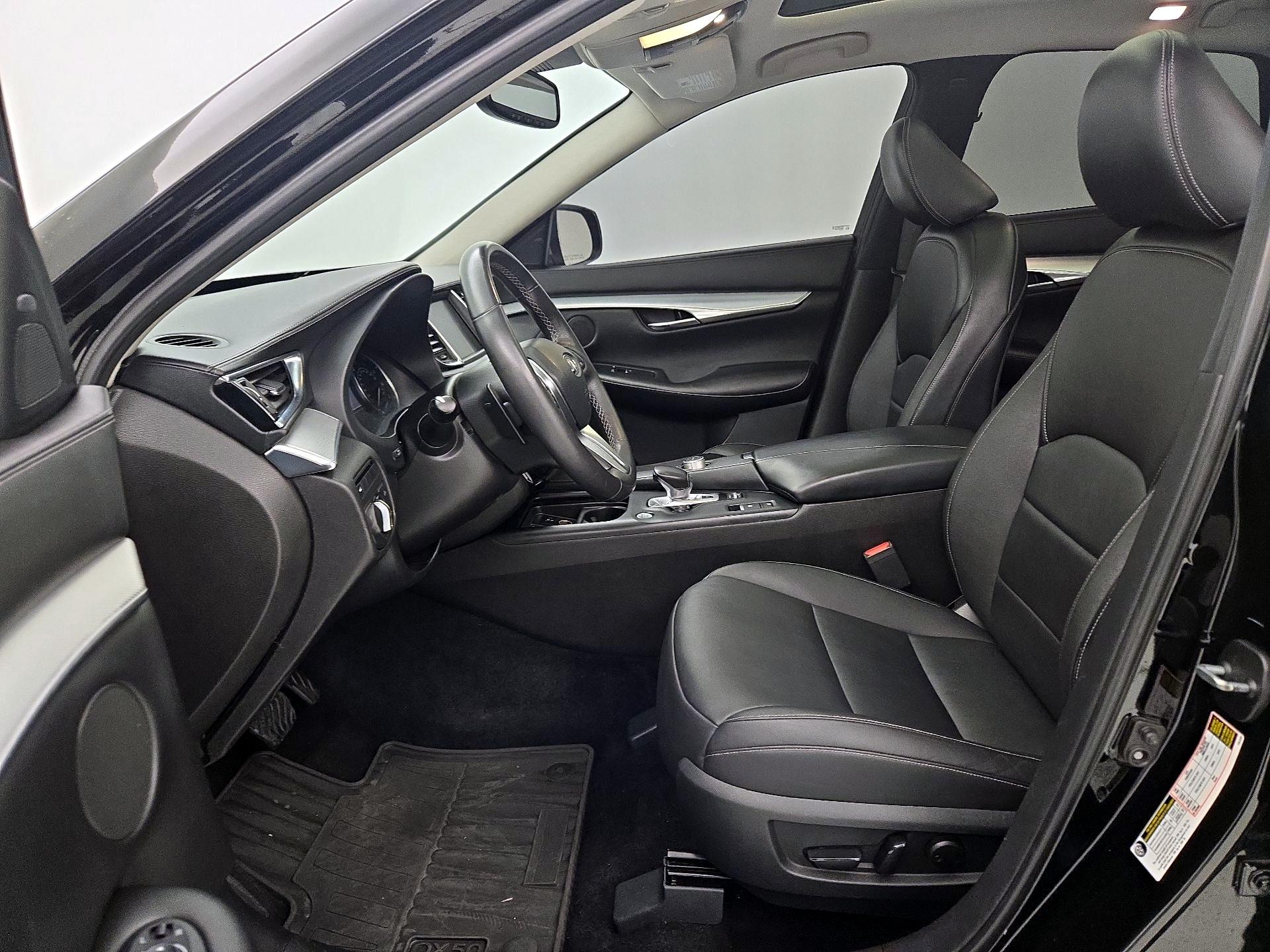 Thumbnail: 2019 INFINITI QX50 - 11