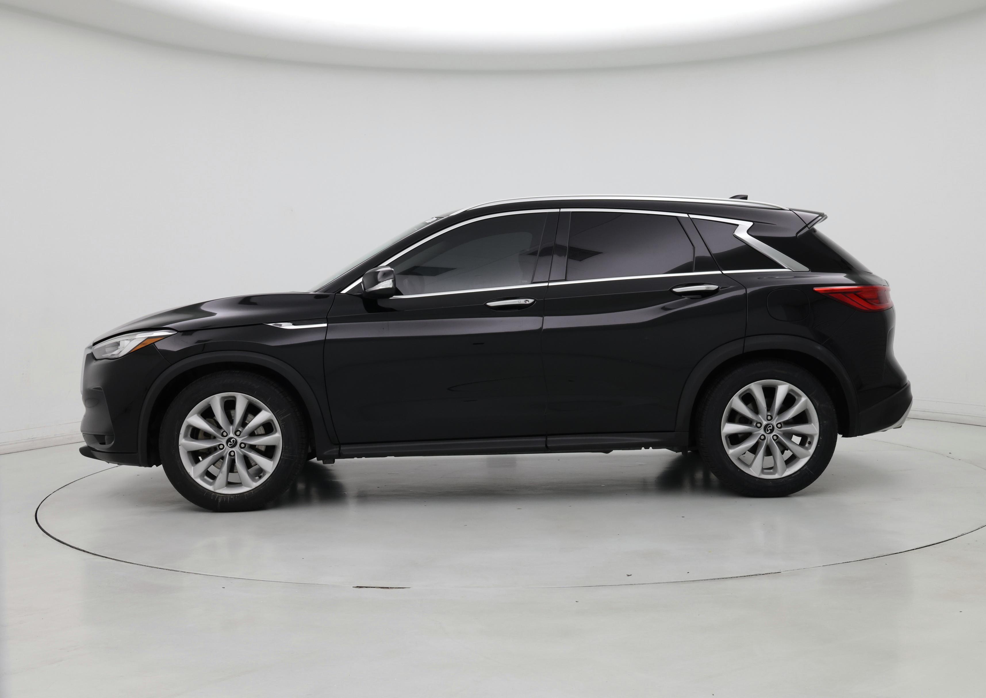 Thumbnail: 2019 INFINITI QX50 - 3