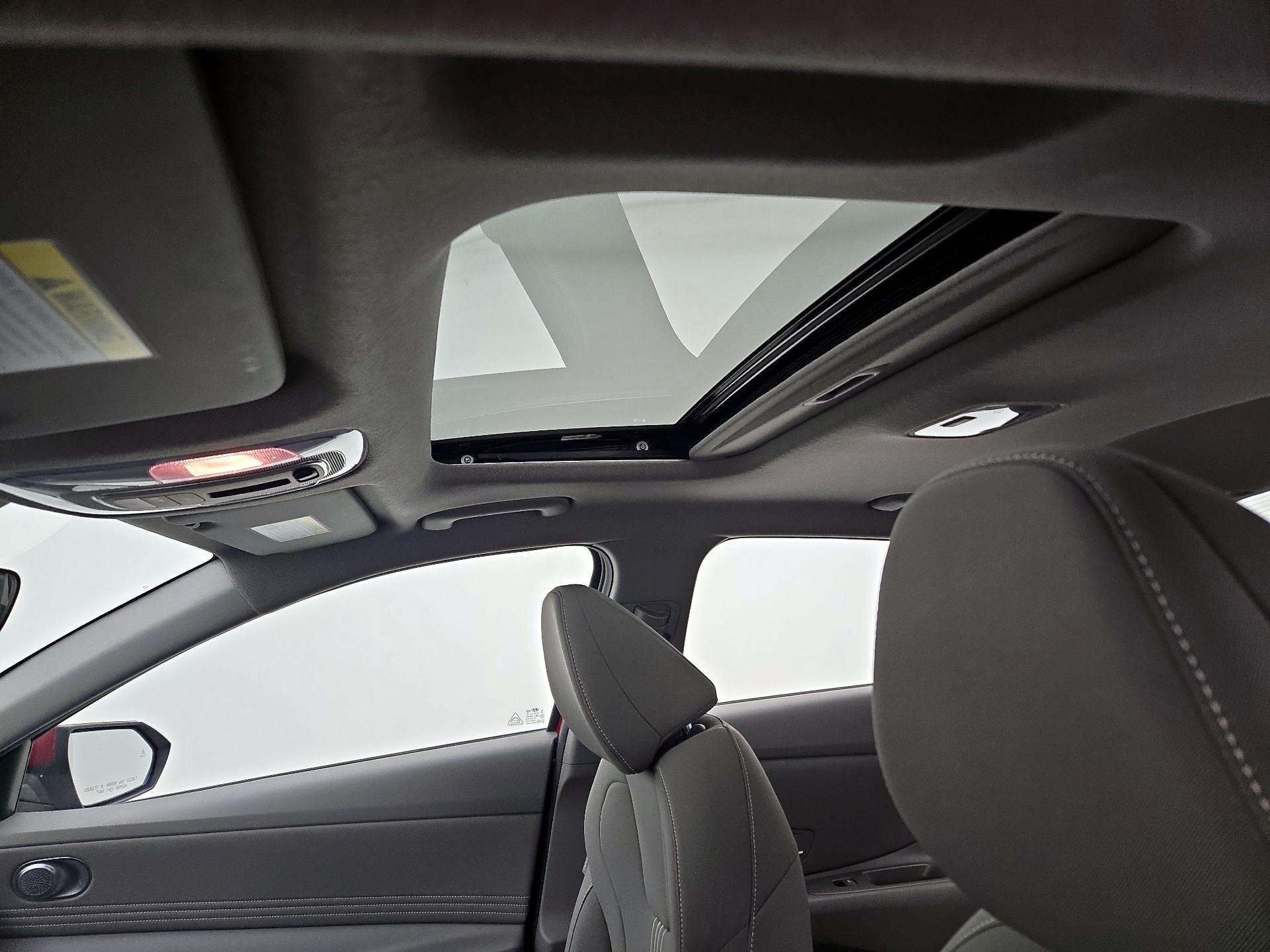 Thumbnail: 2024 Hyundai Elantra - 20