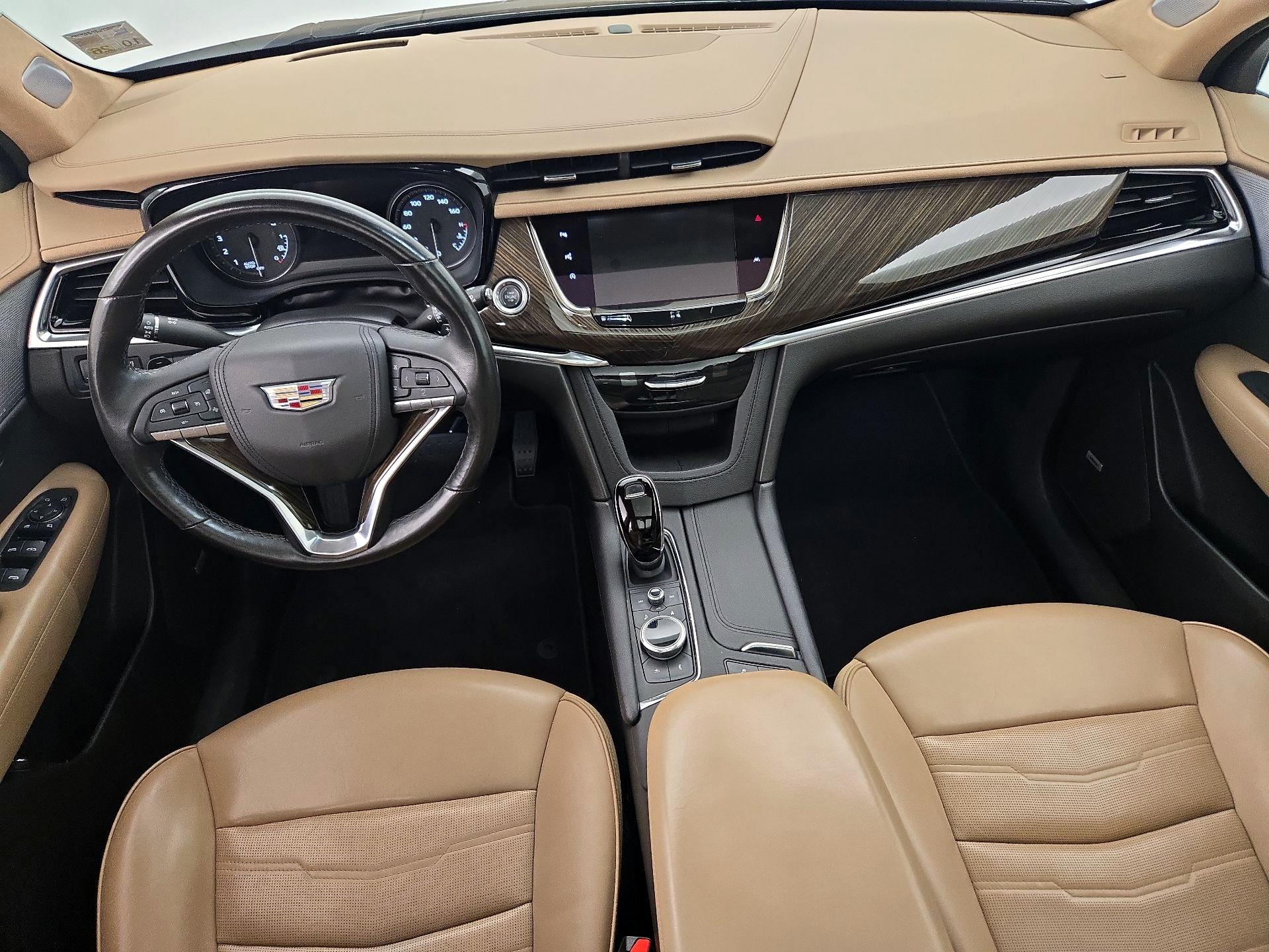 Thumbnail: 2023 Cadillac XT6 - 9