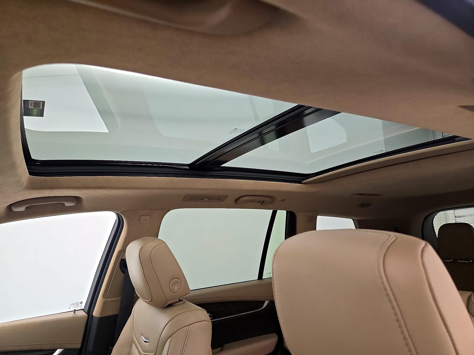 Thumbnail: 2023 Cadillac XT6 - 20