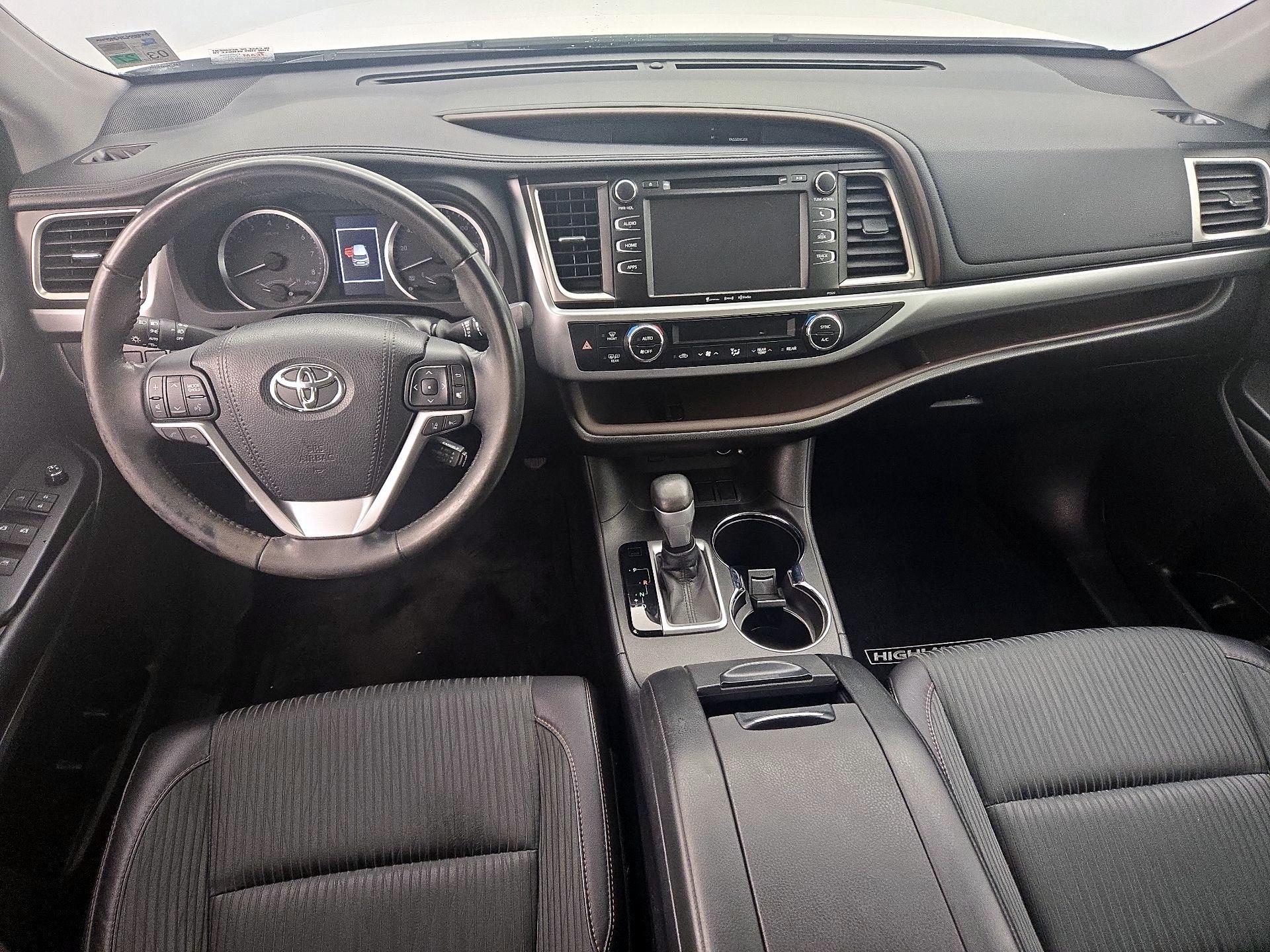 Thumbnail: 2018 Toyota Highlander - 9