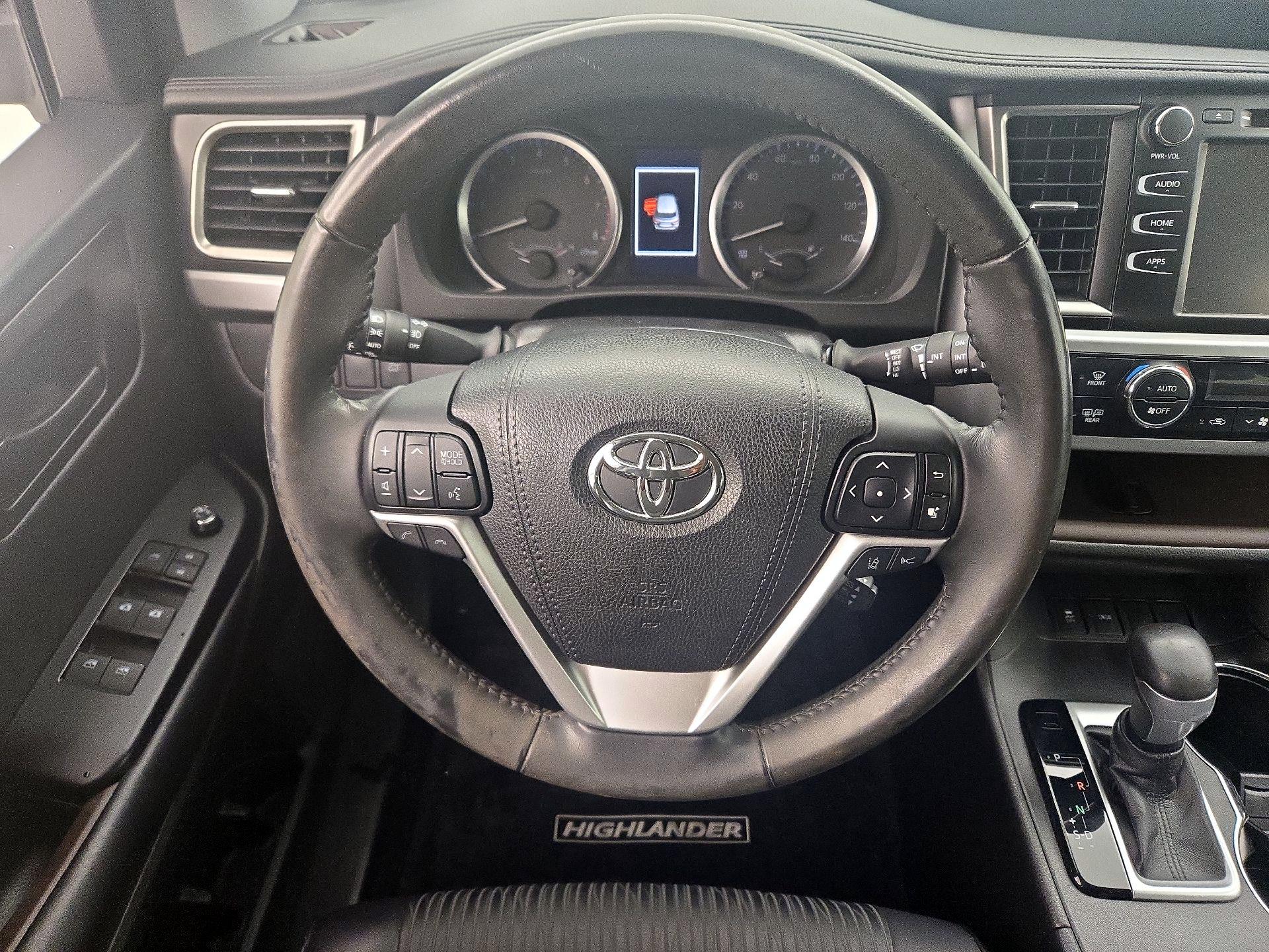 Thumbnail: 2018 Toyota Highlander - 10