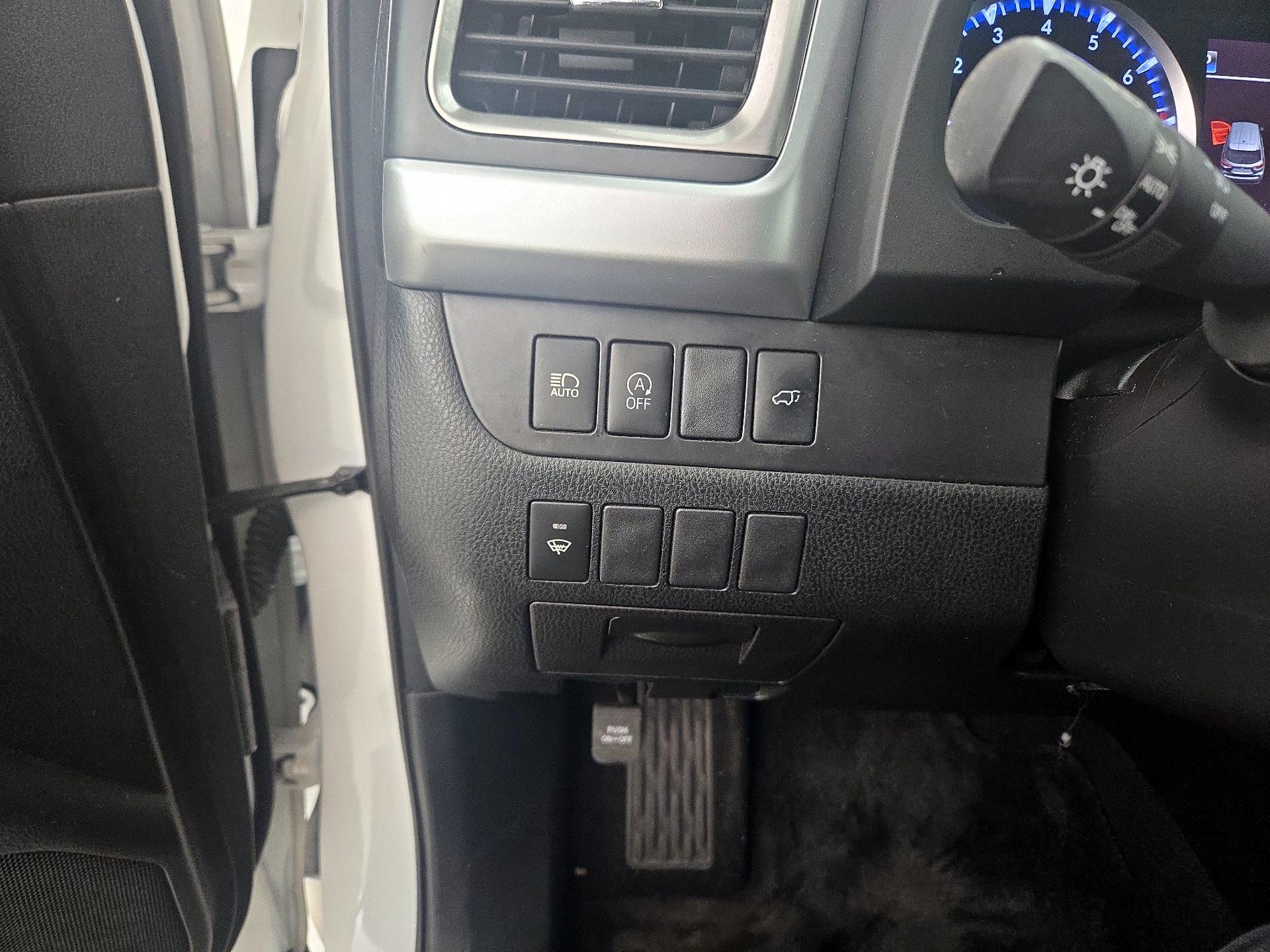 Thumbnail: 2018 Toyota Highlander - 13