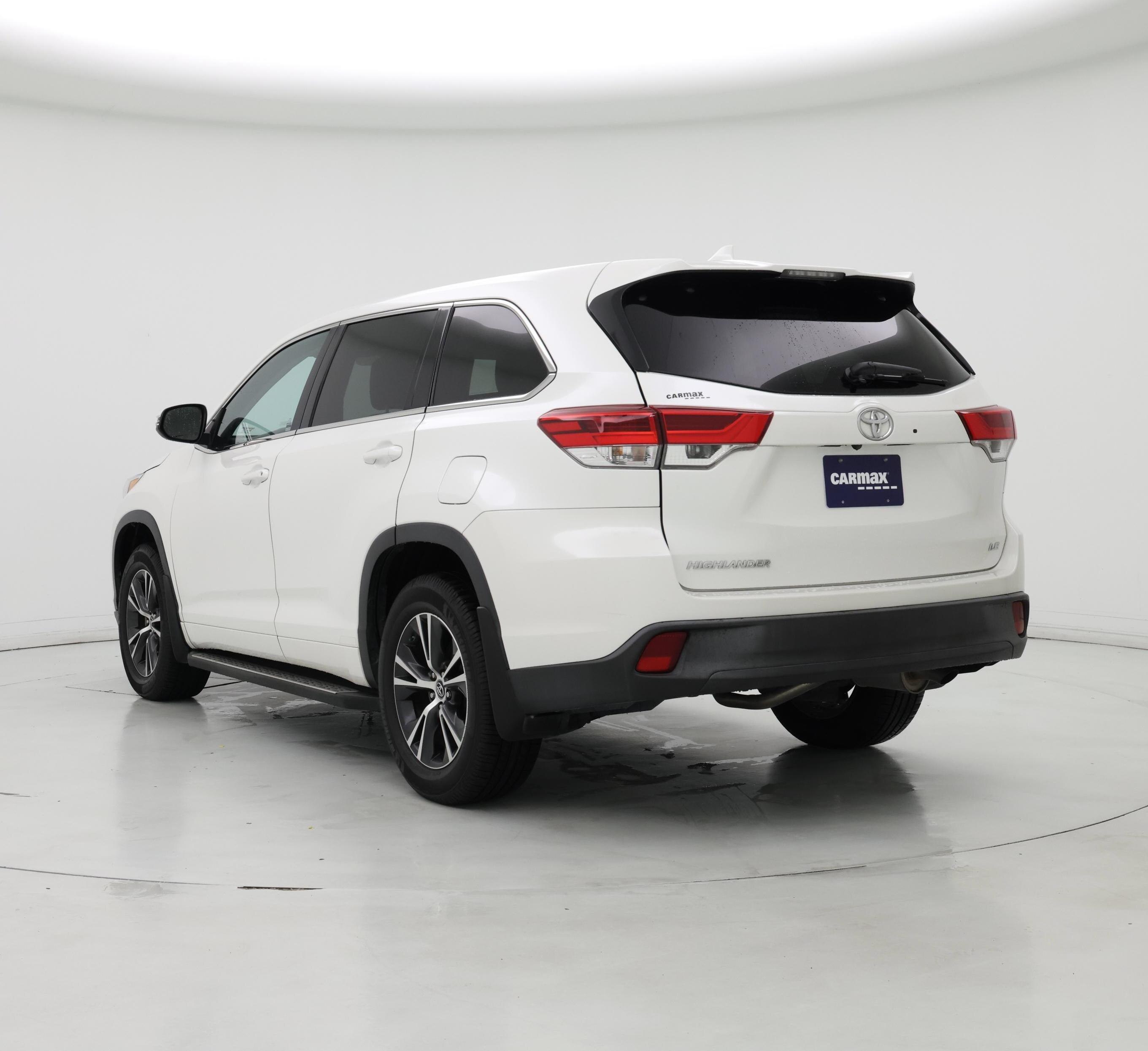Thumbnail: 2018 Toyota Highlander - 2