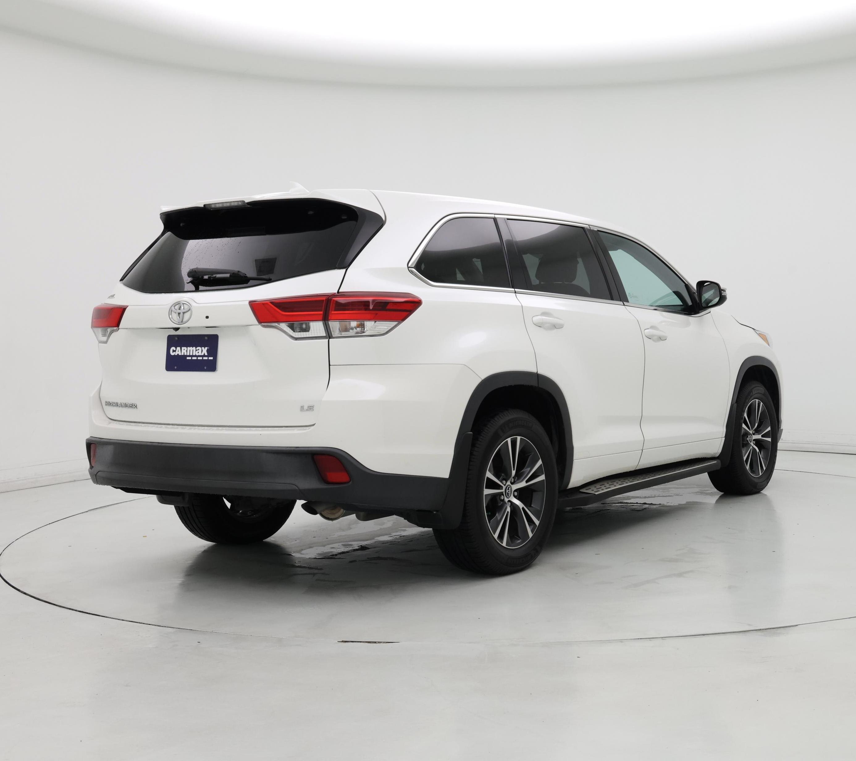 Thumbnail: 2018 Toyota Highlander - 8