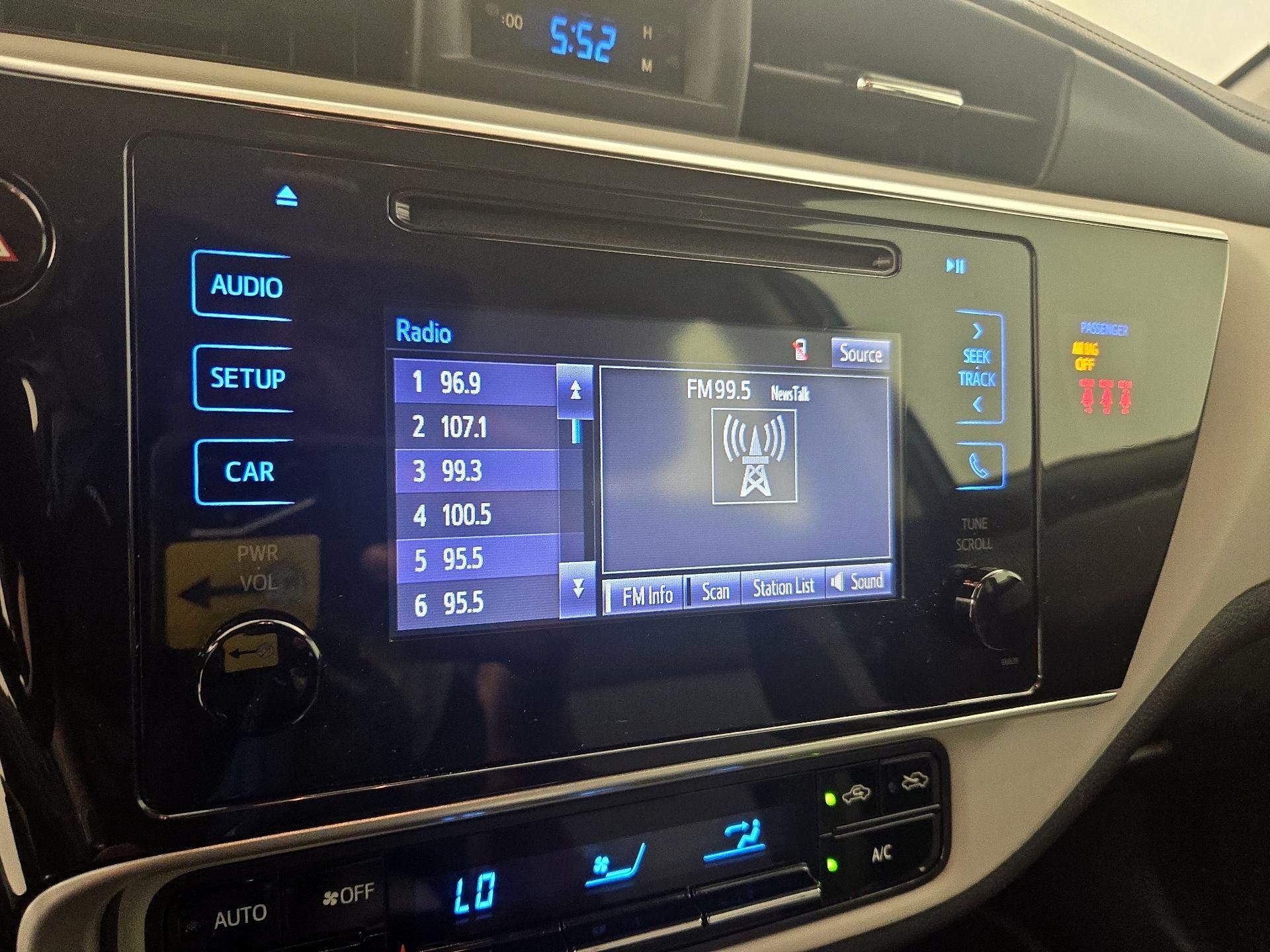 Thumbnail: 2019 Toyota Corolla - 15