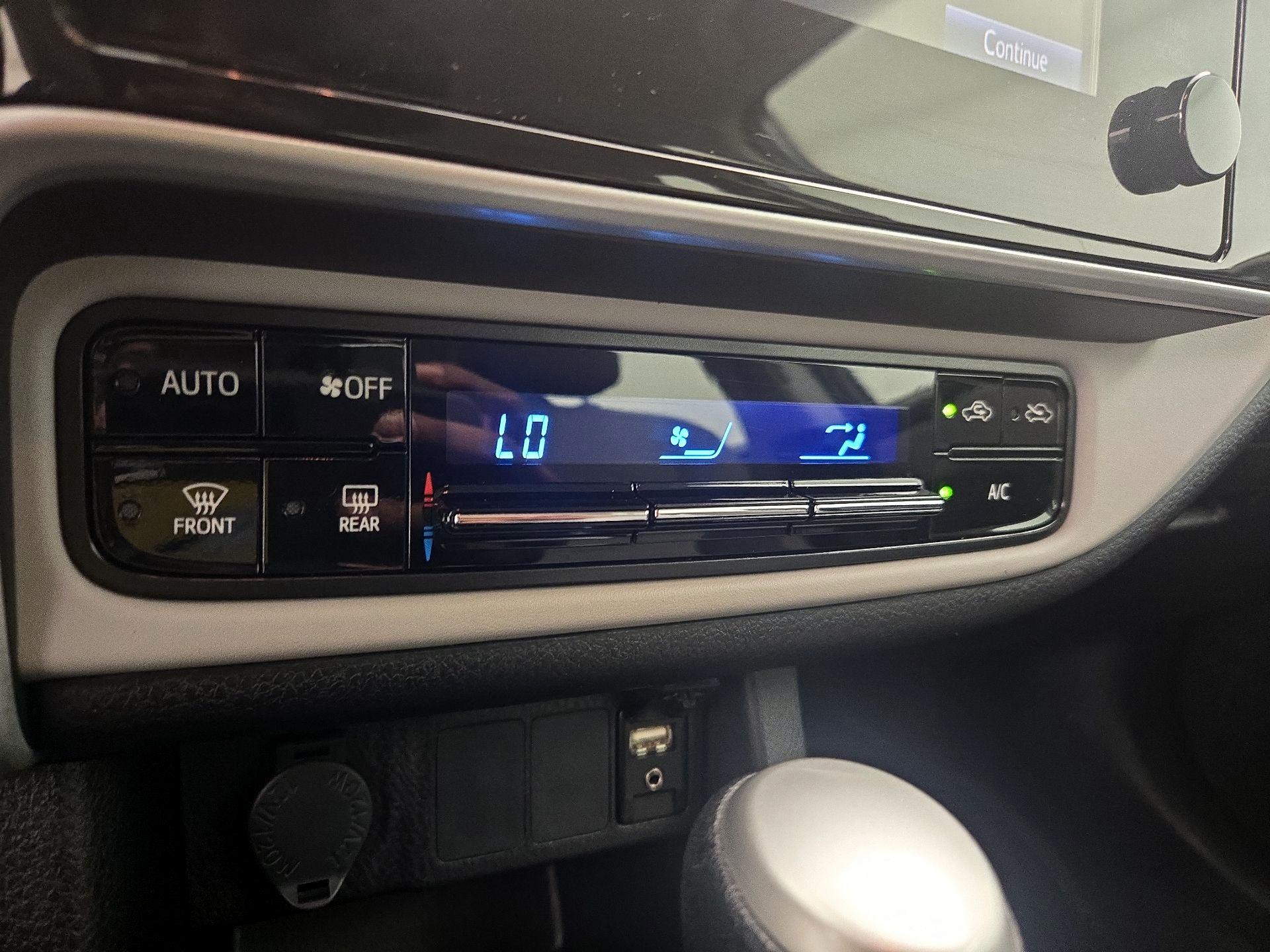 Thumbnail: 2019 Toyota Corolla - 16