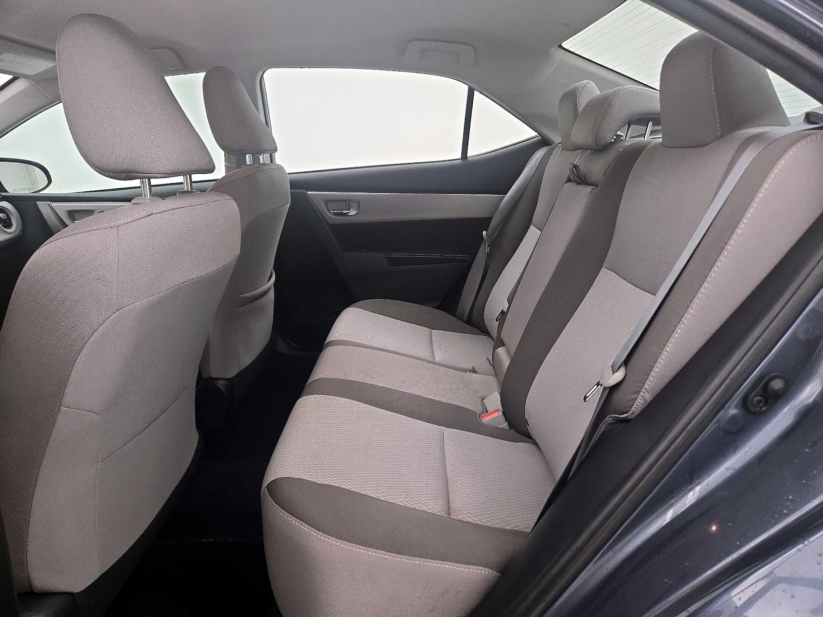 2019 Toyota Corolla LE - Photo 20