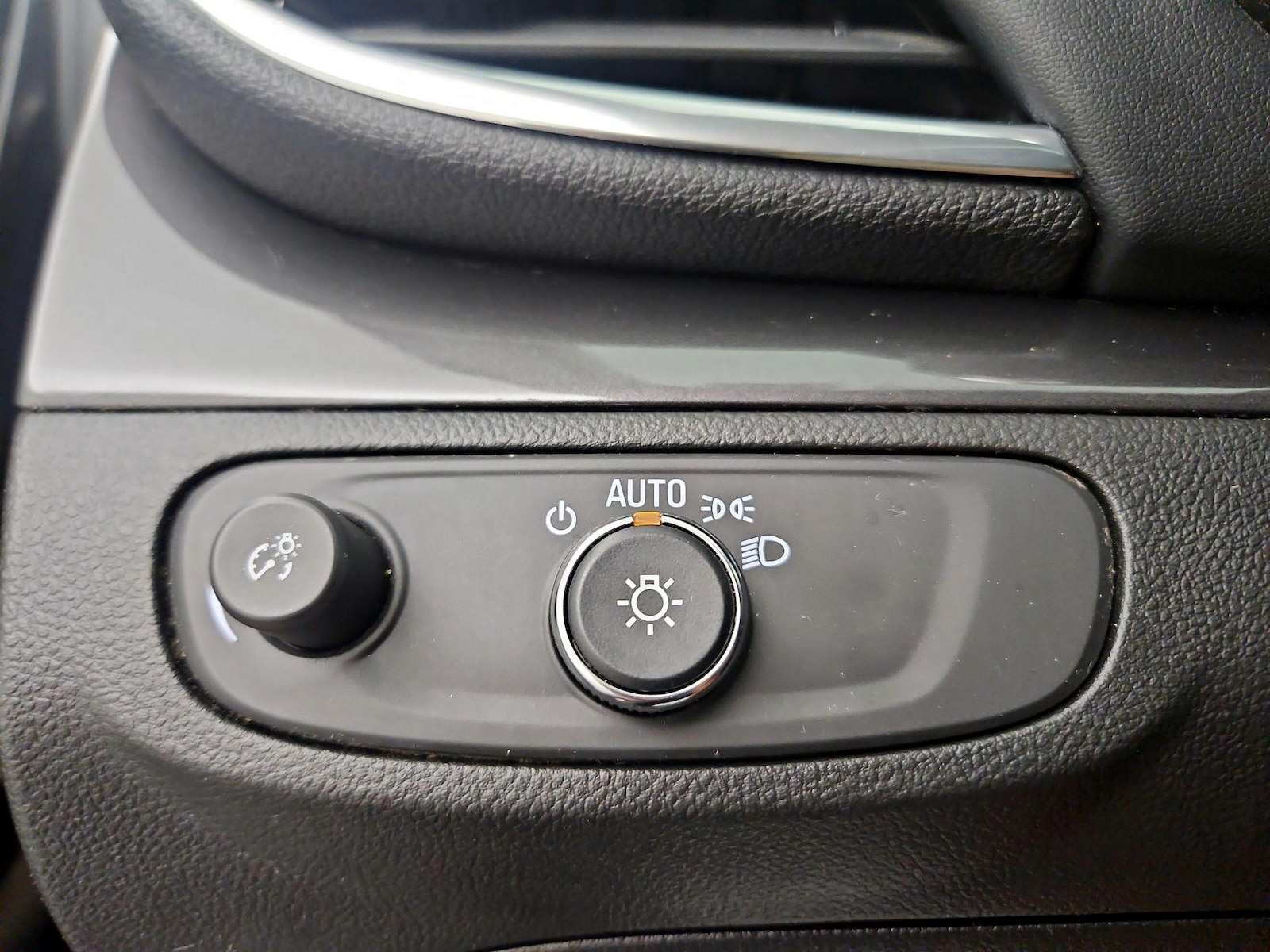 2021 Buick Encore Preferred - Photo 14