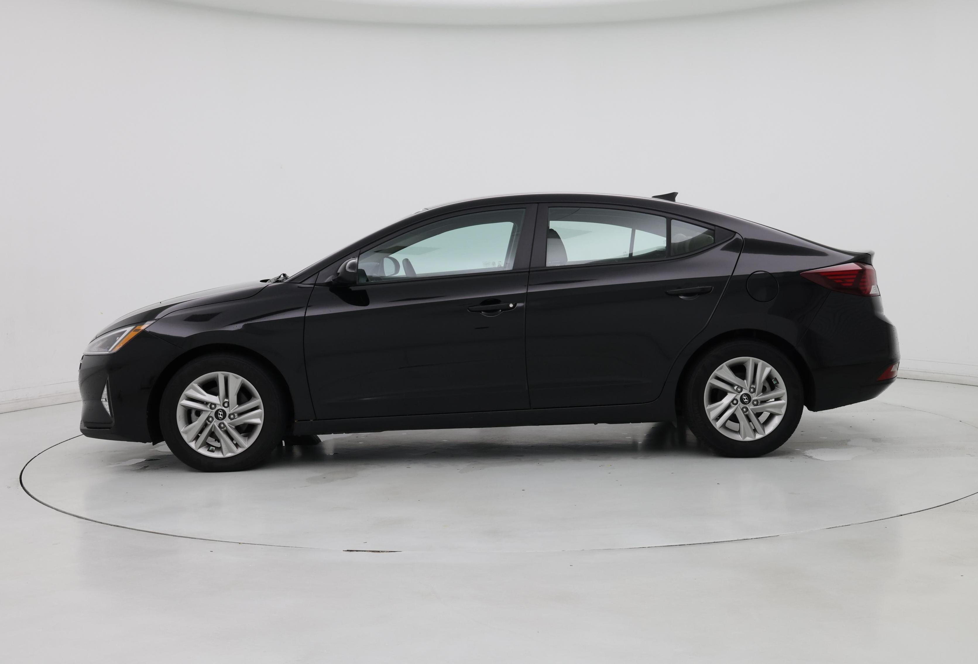 Thumbnail: 2020 Hyundai Elantra - 3