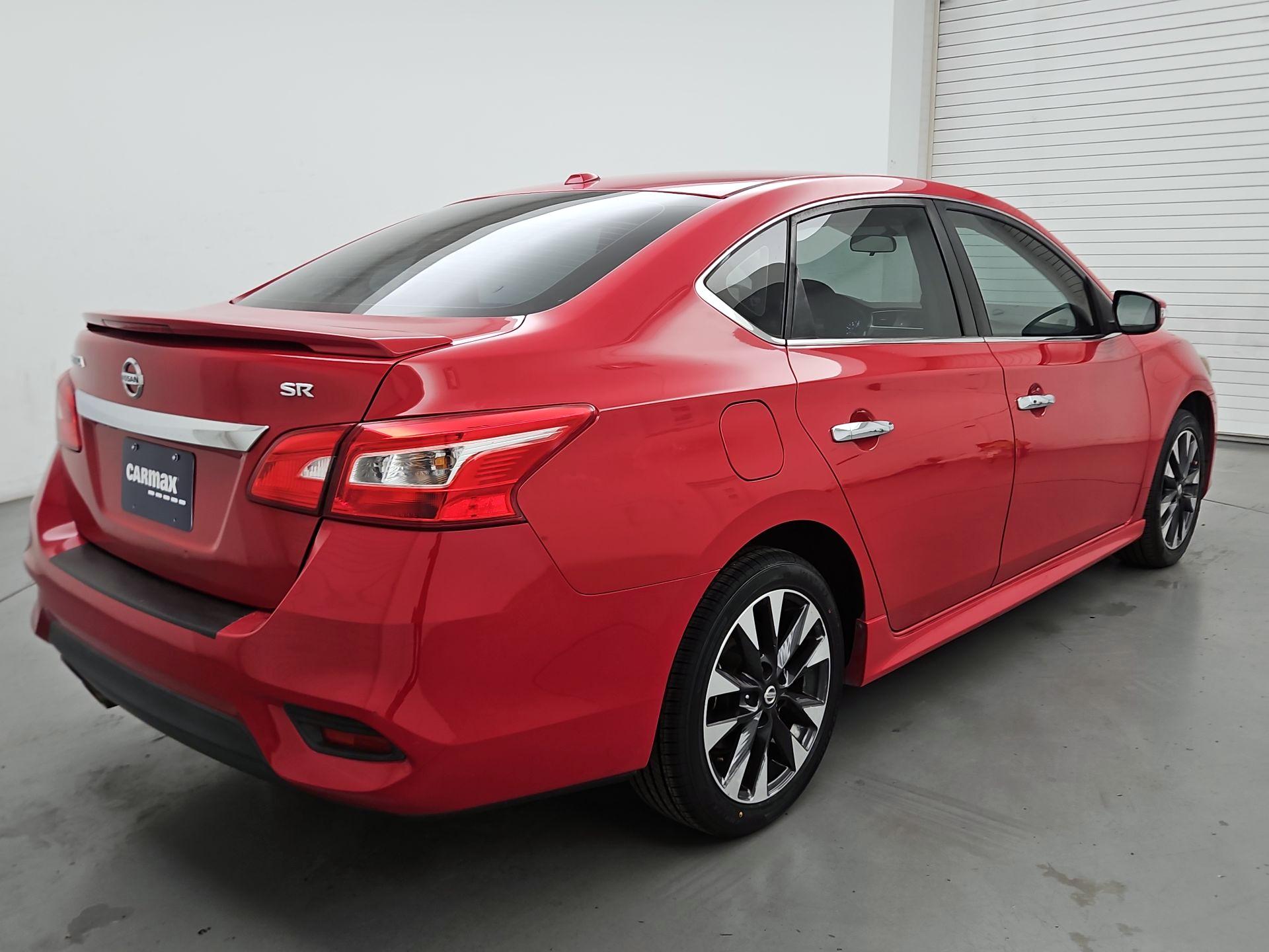 Thumbnail: 2017 Nissan Sentra - 5