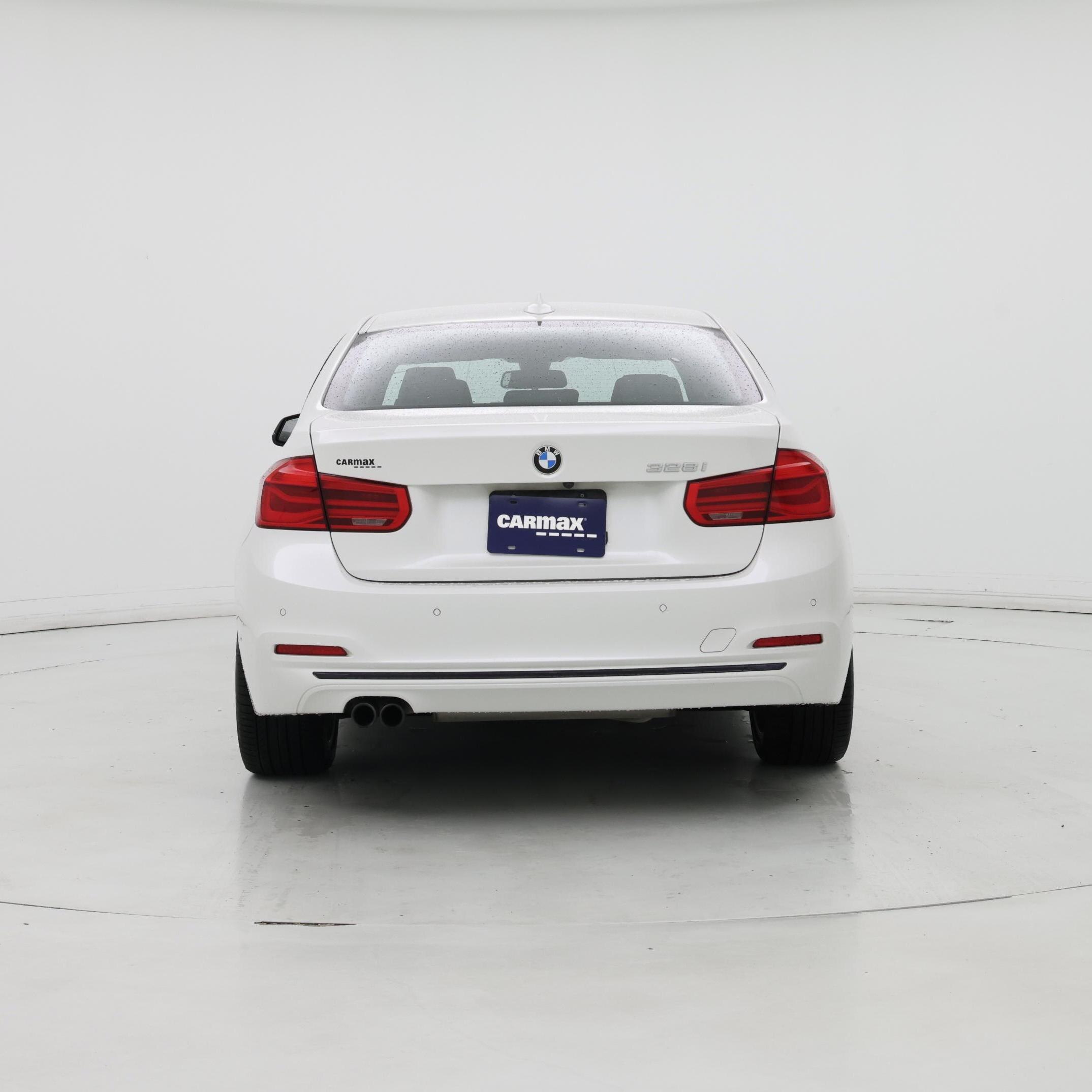 Thumbnail: 2016 BMW 3 Series - 6