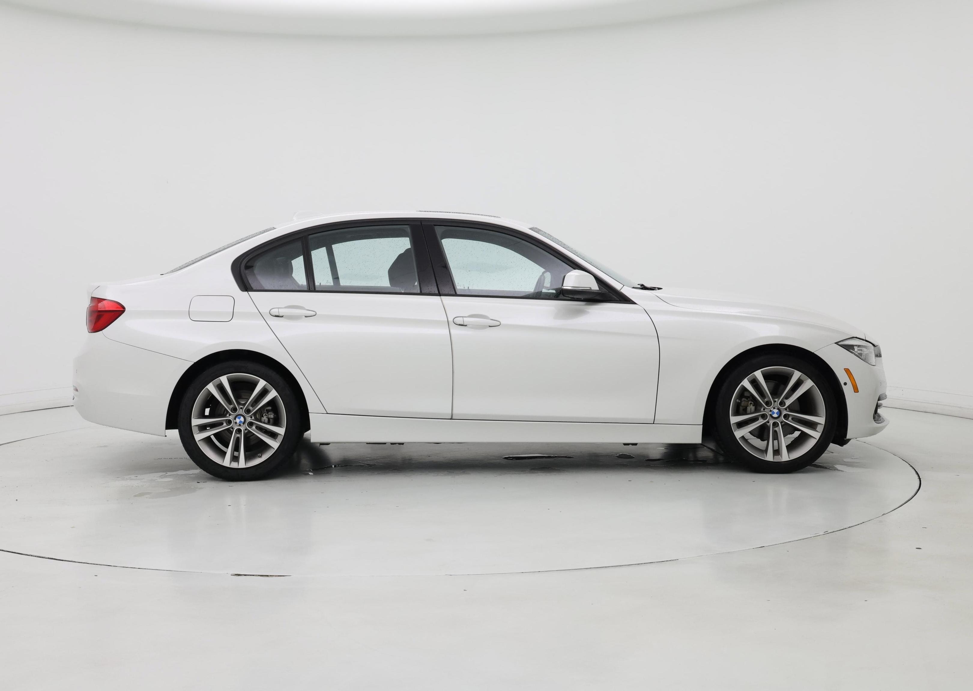 Thumbnail: 2016 BMW 3 Series - 7