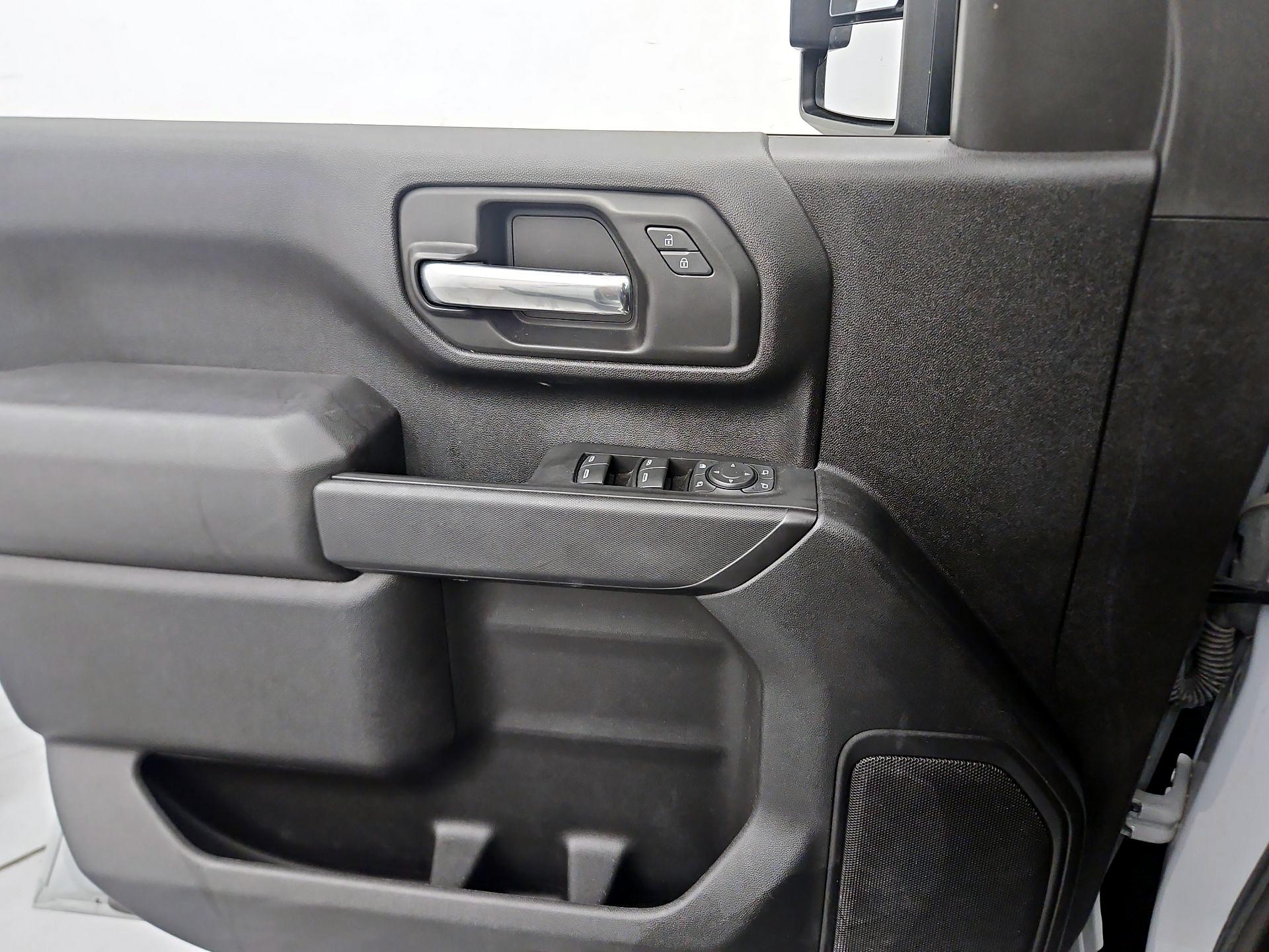 Thumbnail: 2025 Chevrolet Silverado 2500 - 12
