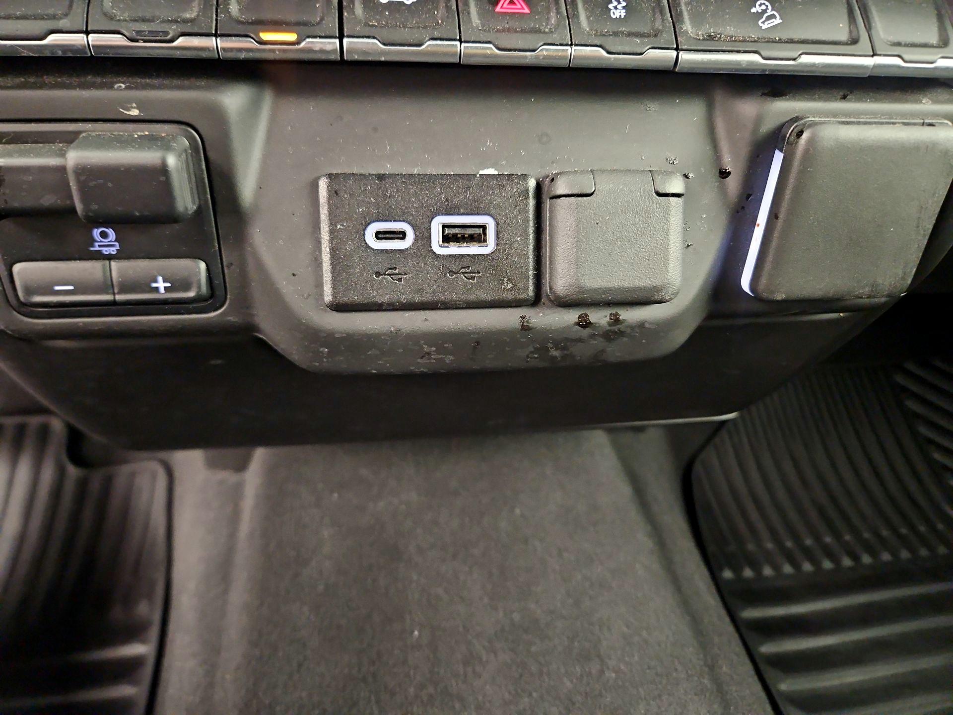 Thumbnail: 2025 Chevrolet Silverado 2500 - 18