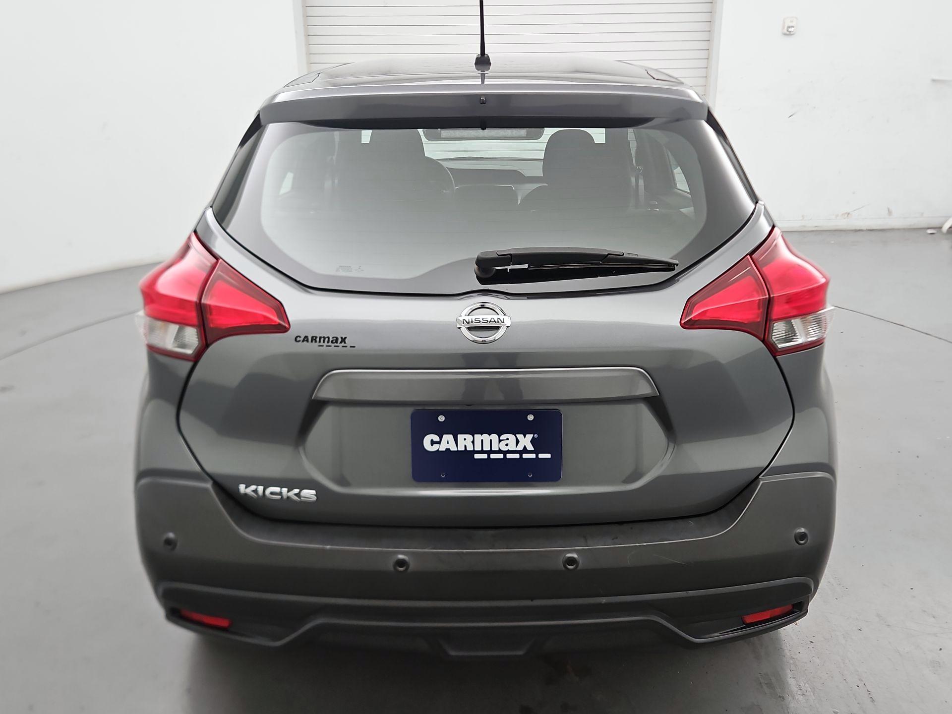 Thumbnail: 2020 Nissan Kicks - 6