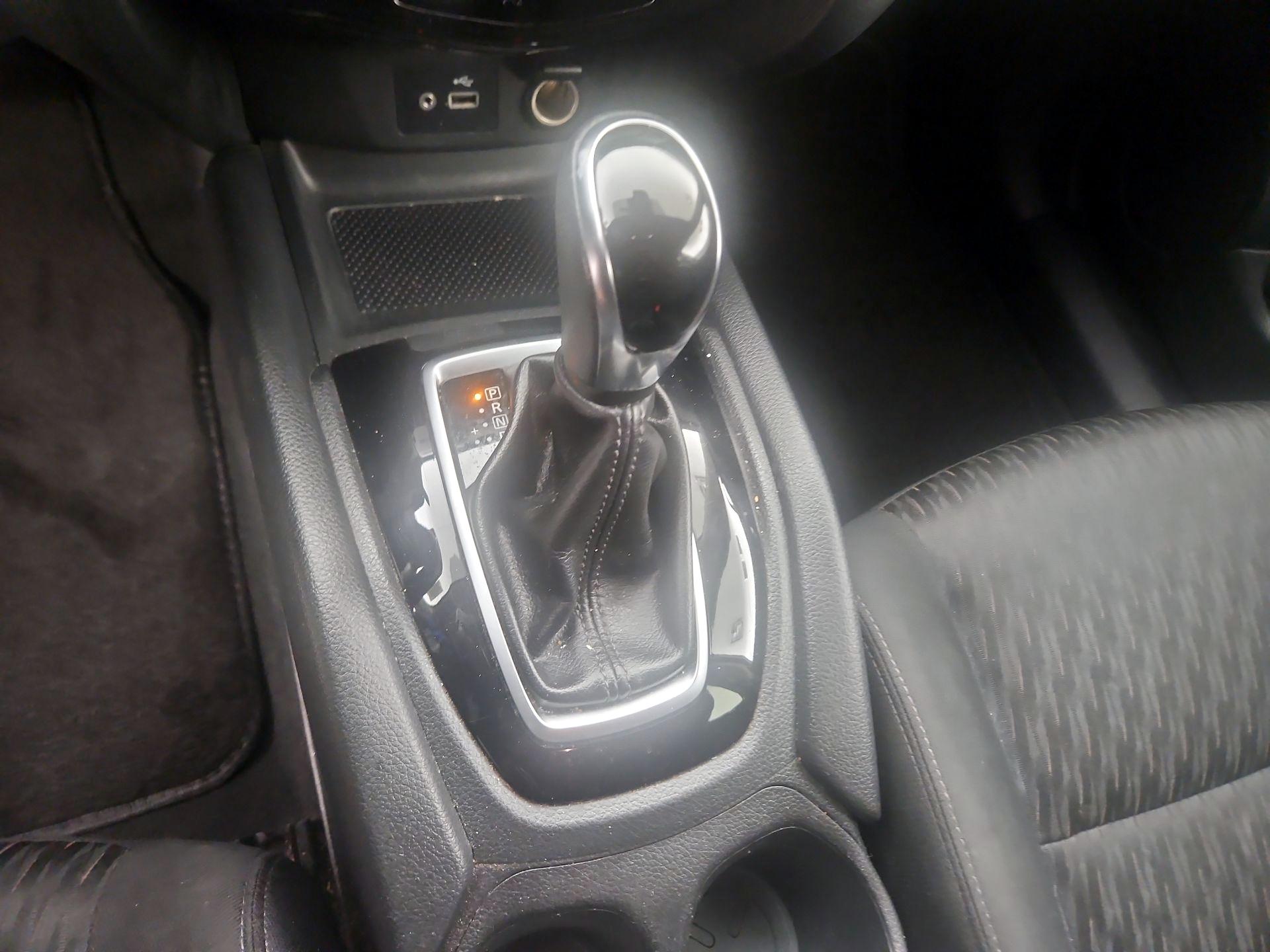 Thumbnail: 2019 Nissan Rogue - 15