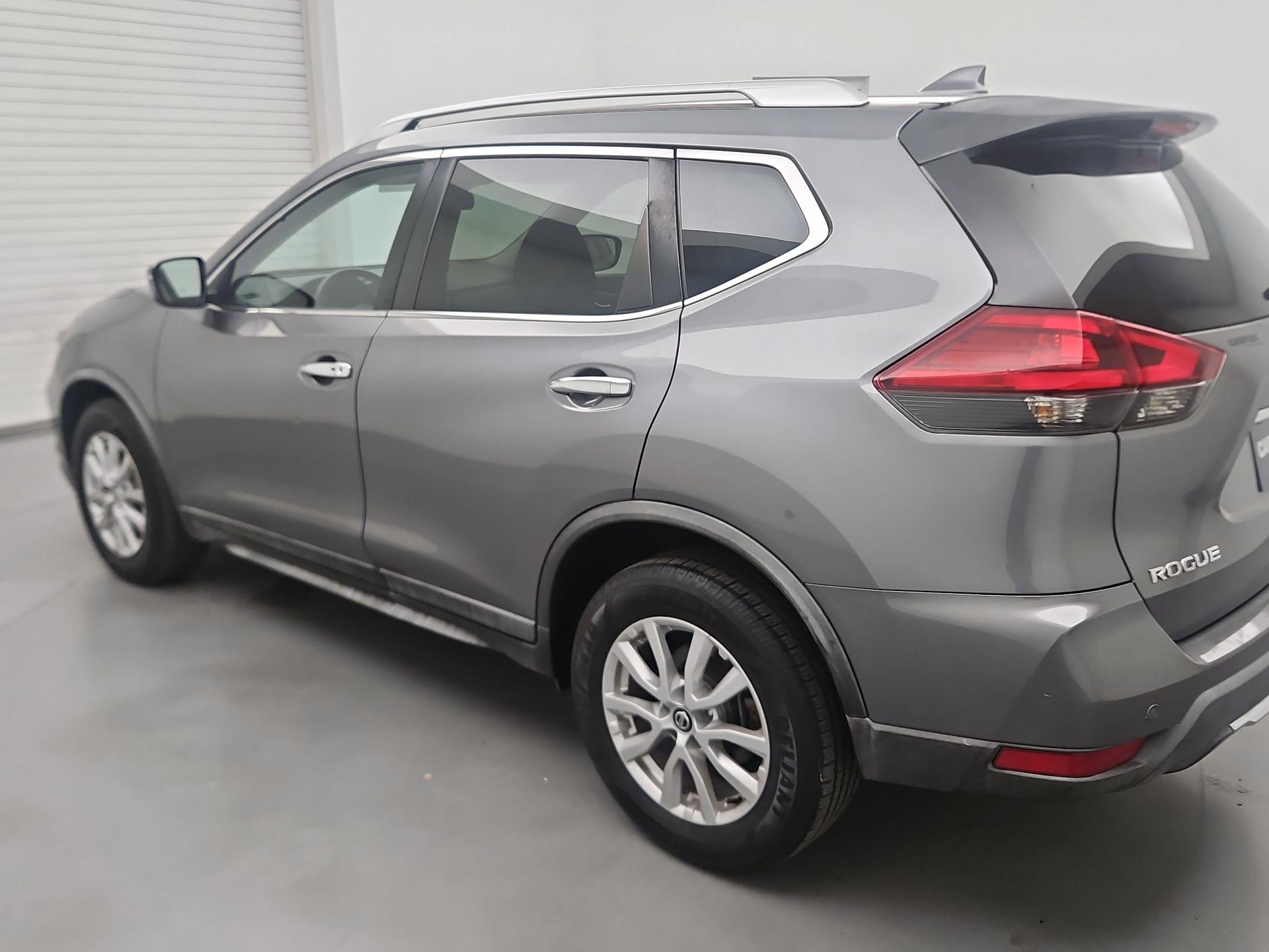 Thumbnail: 2019 Nissan Rogue - 7