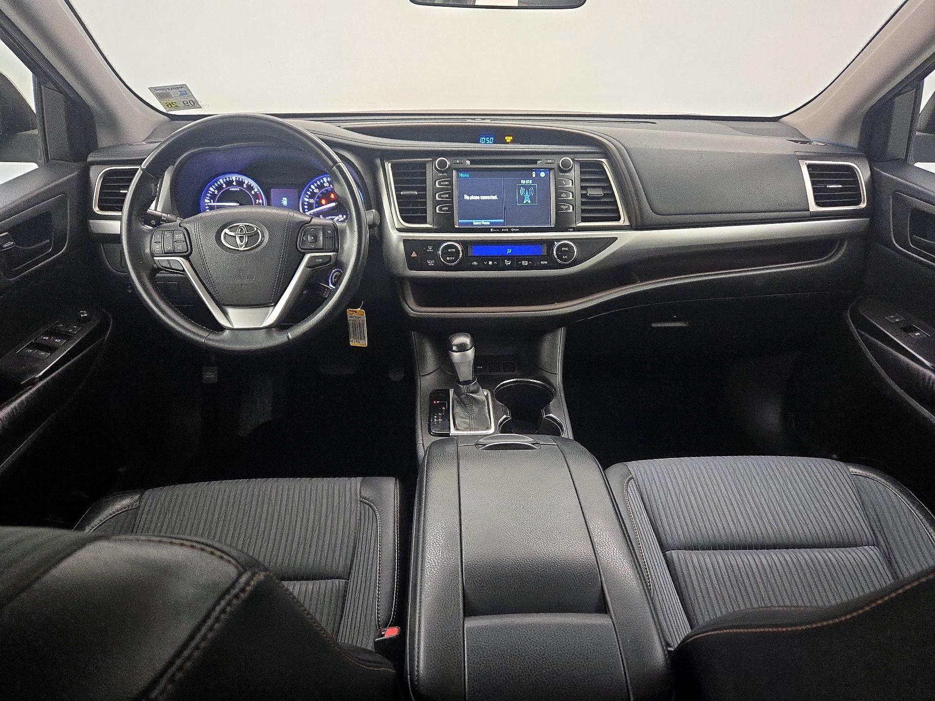 Thumbnail: 2016 Toyota Highlander - 9