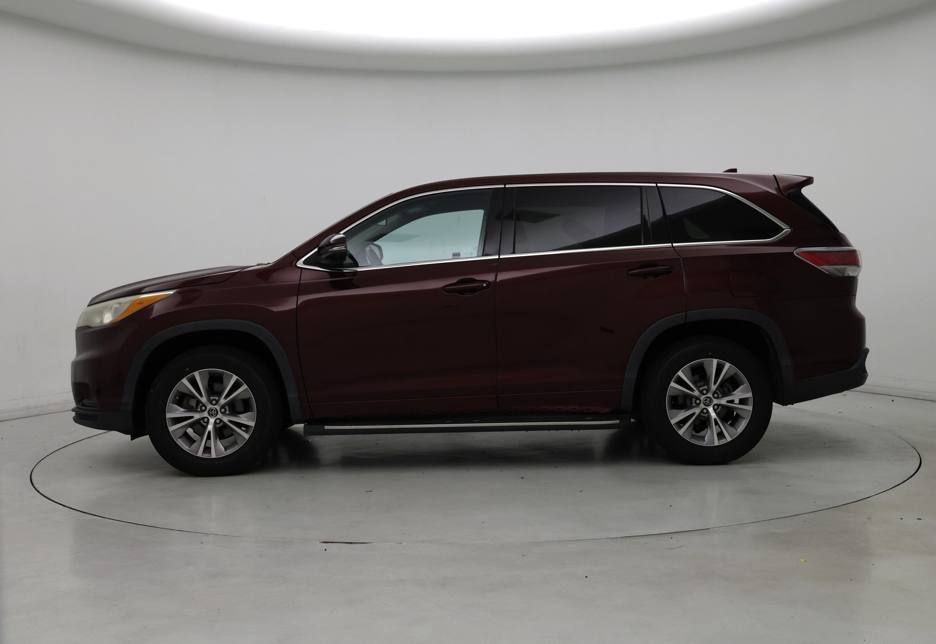 Thumbnail: 2016 Toyota Highlander - 3