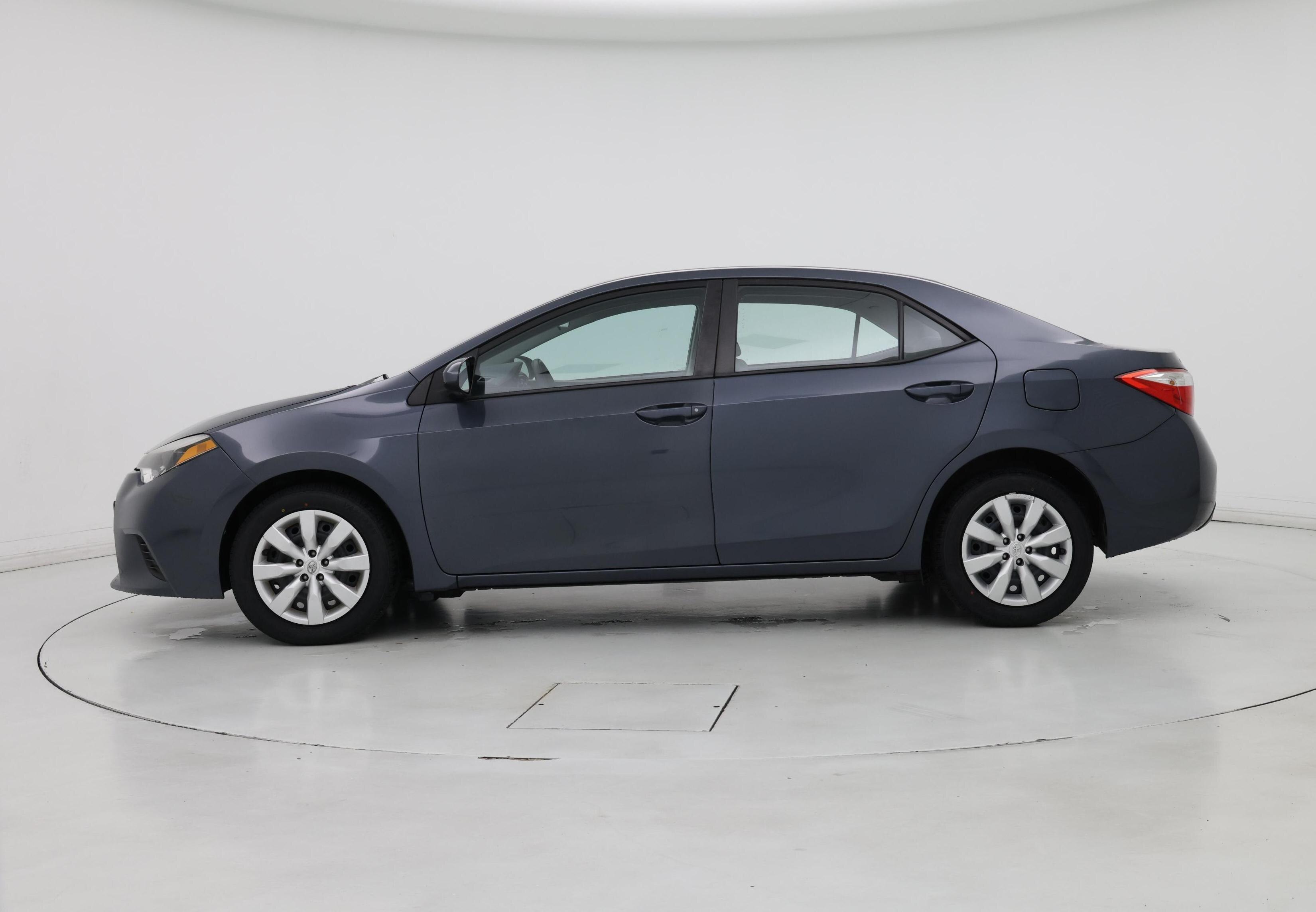 Thumbnail: 2014 Toyota Corolla - 3