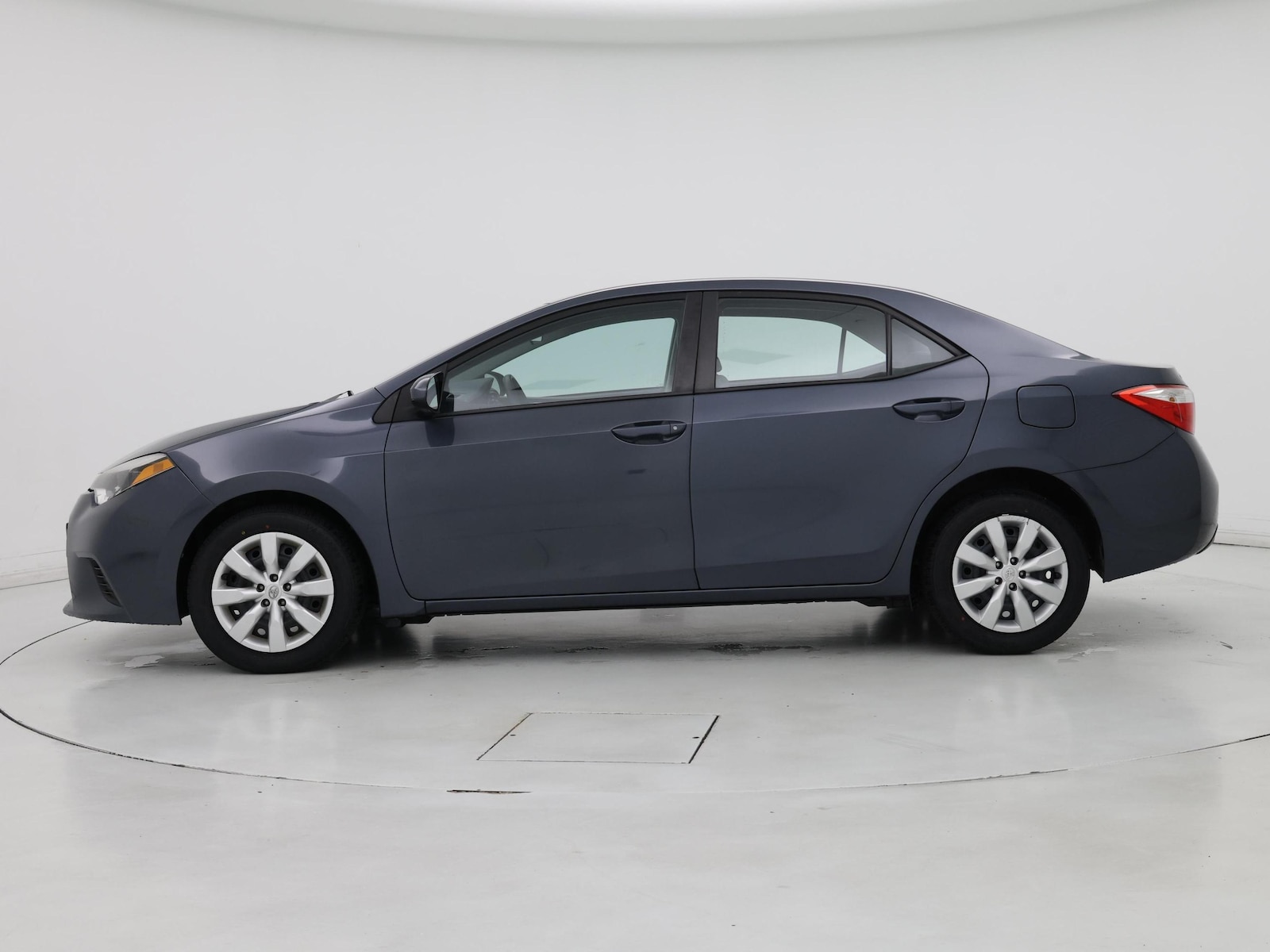 2014 Toyota Corolla LE - Photo 4